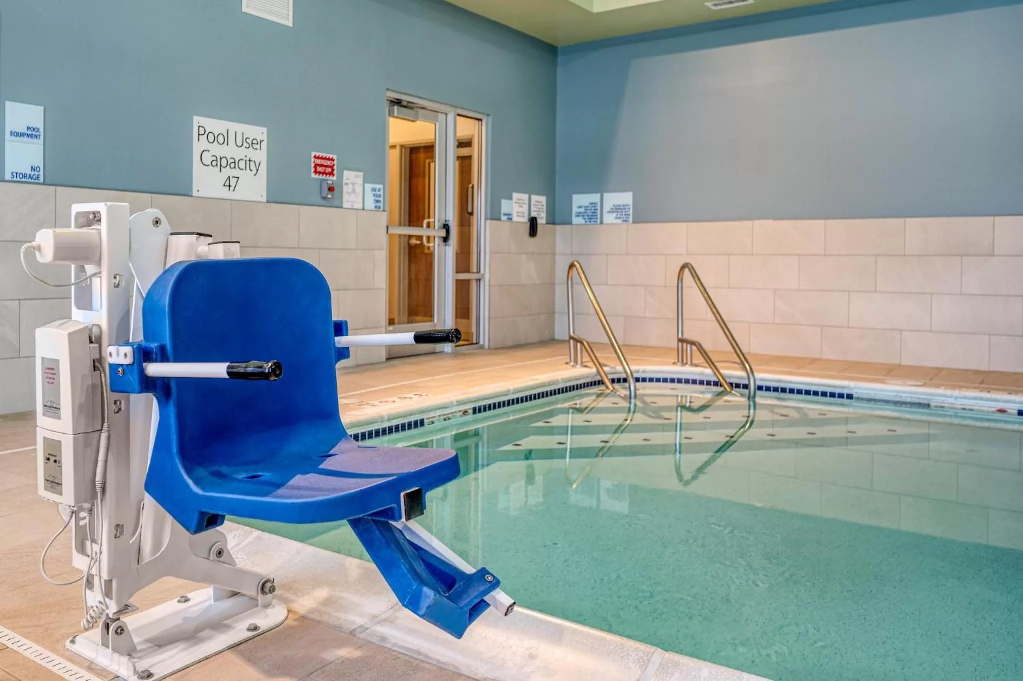 Swimming pool in Holiday Inn Express & Suites St. Louis - Chesterfield by IHG