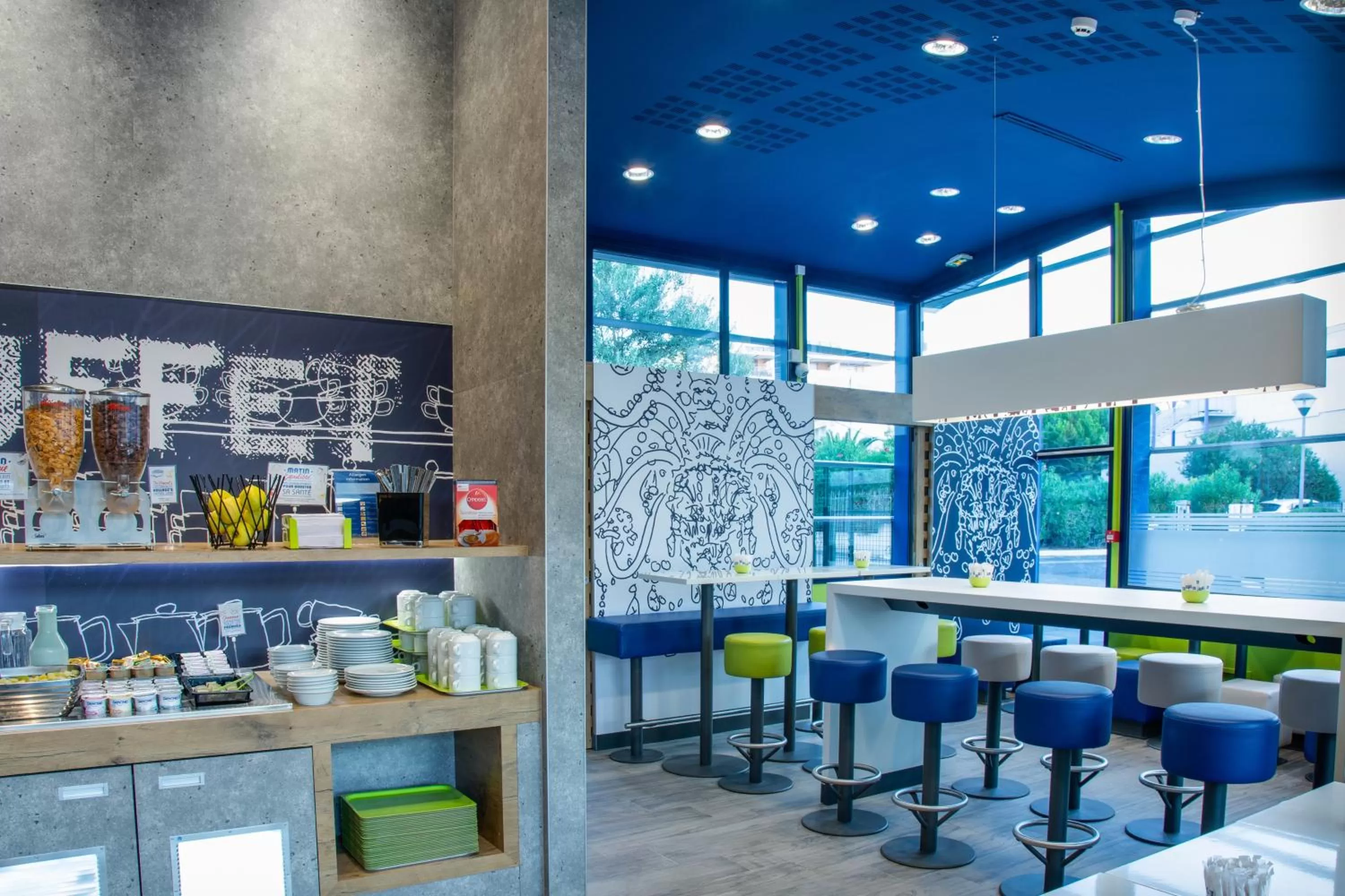 Breakfast in ibis budget Montpellier Sud Près d'Arènes