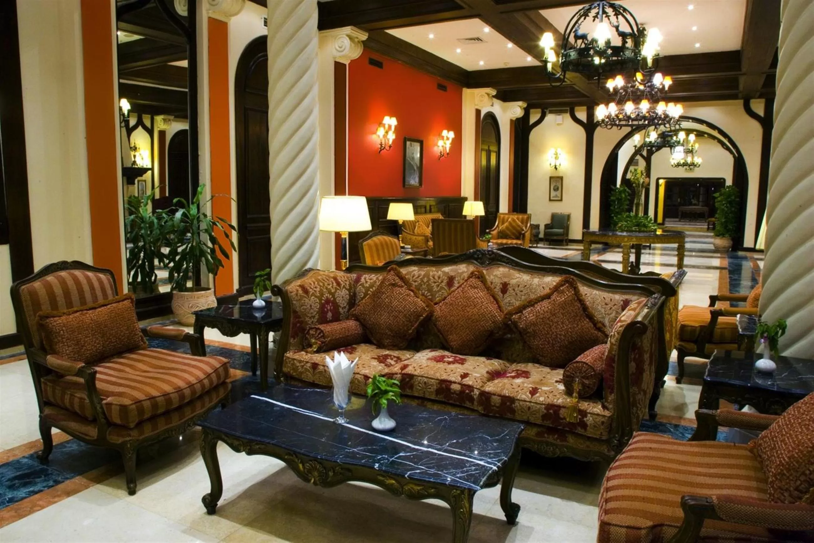 Lobby or reception in Helnan Auberge Fayoum