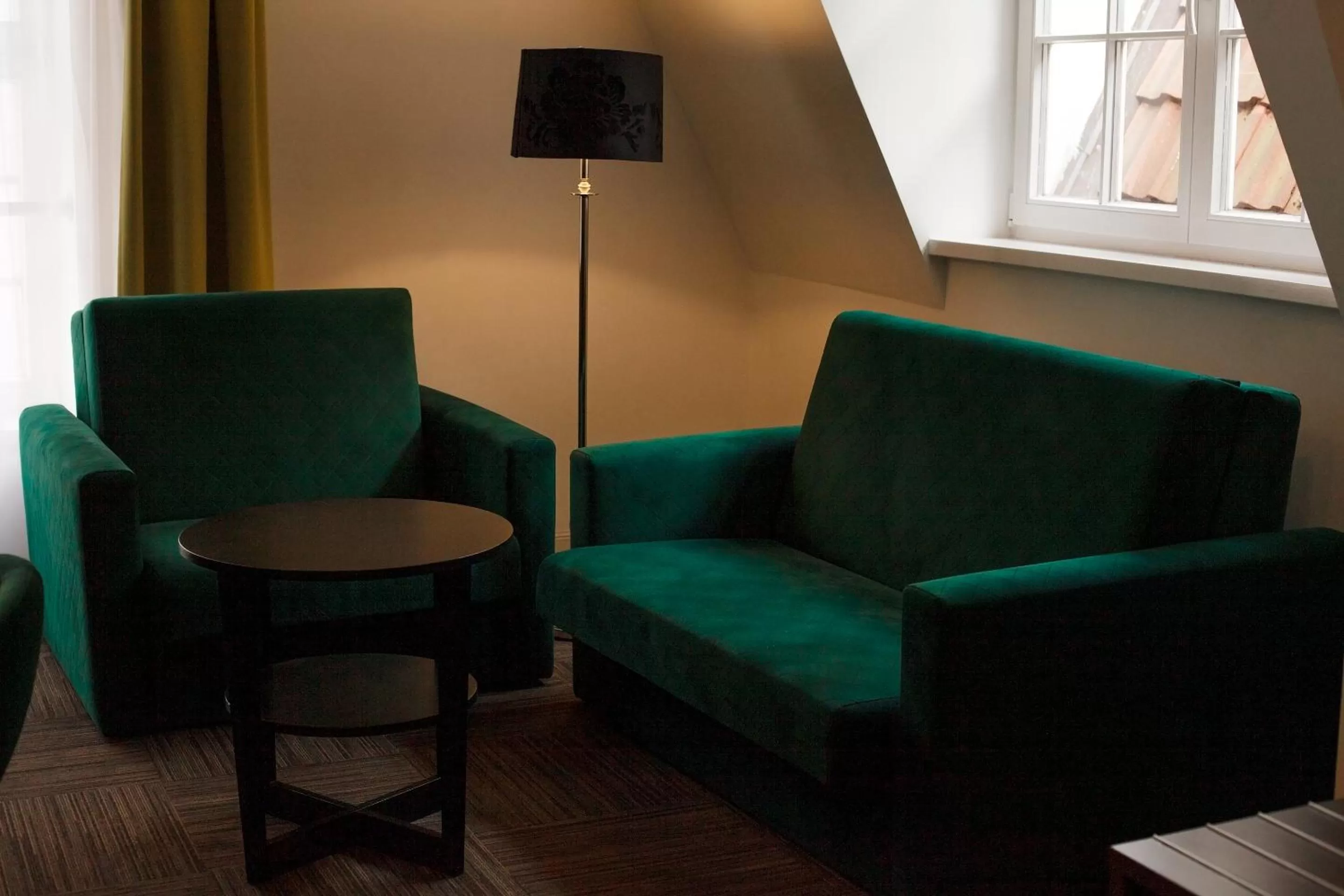 Deluxe Quadruple Room in Hotel Artus - Old Town