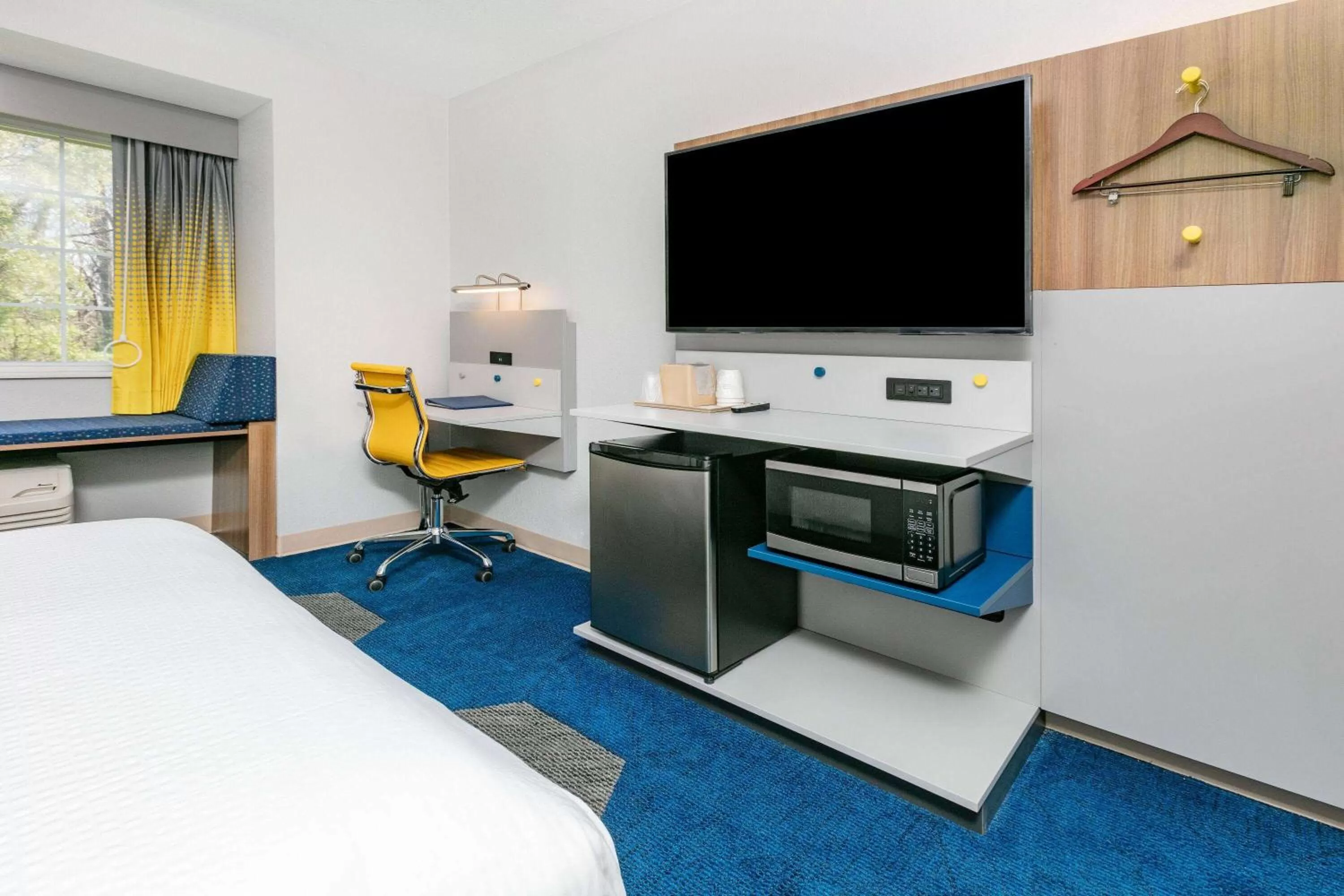 Photo of the whole room, Bed in Microtel Inn by Wyndham Beckley