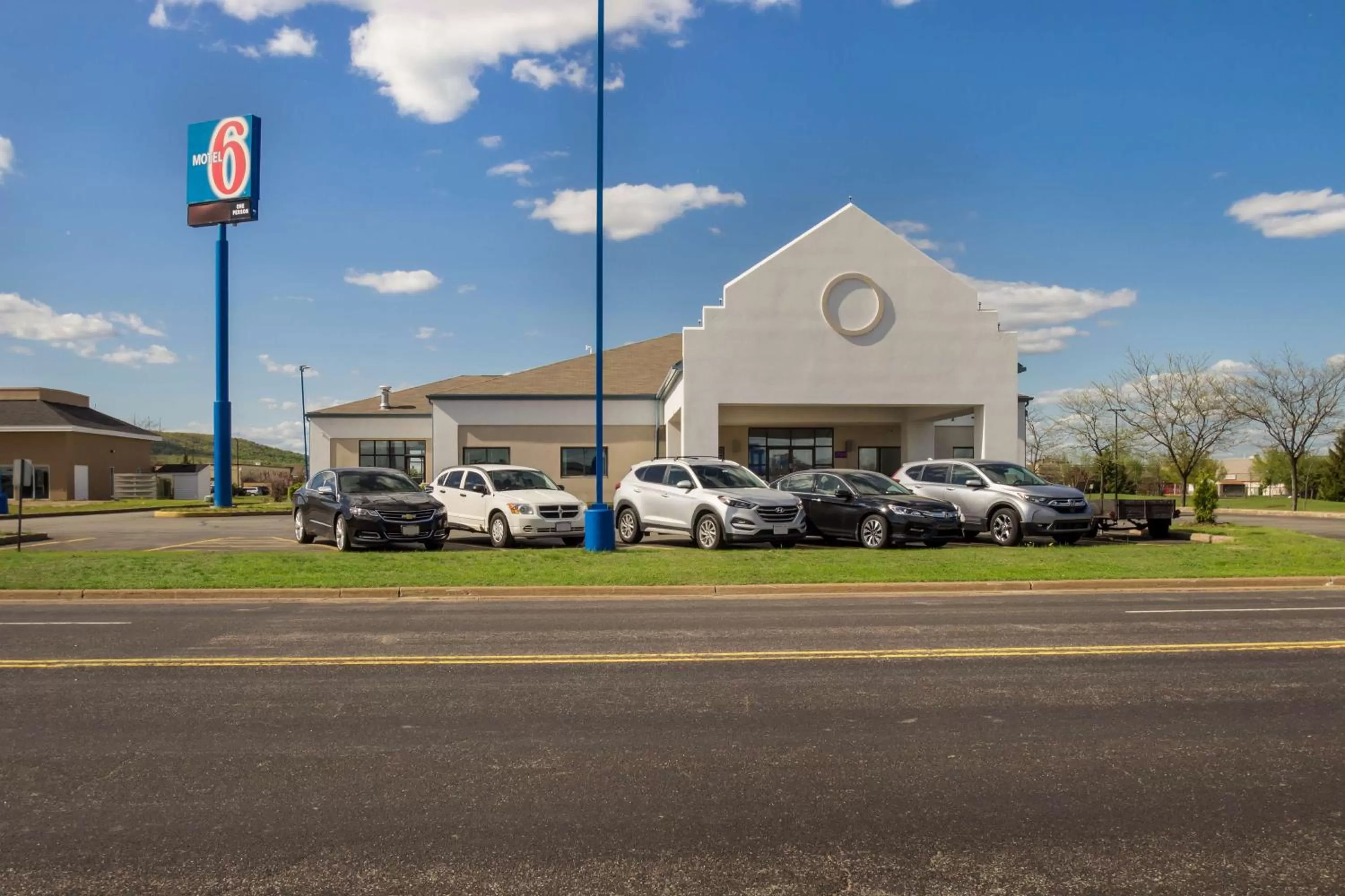 Property building in Motel 6-Rothschild, WI