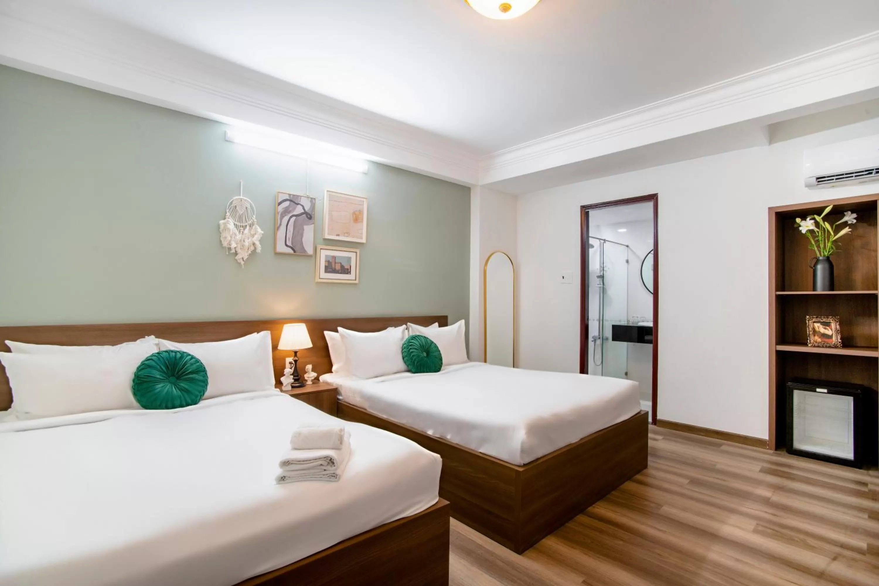 Bed in SAZI BEN THANH Hotel HCM