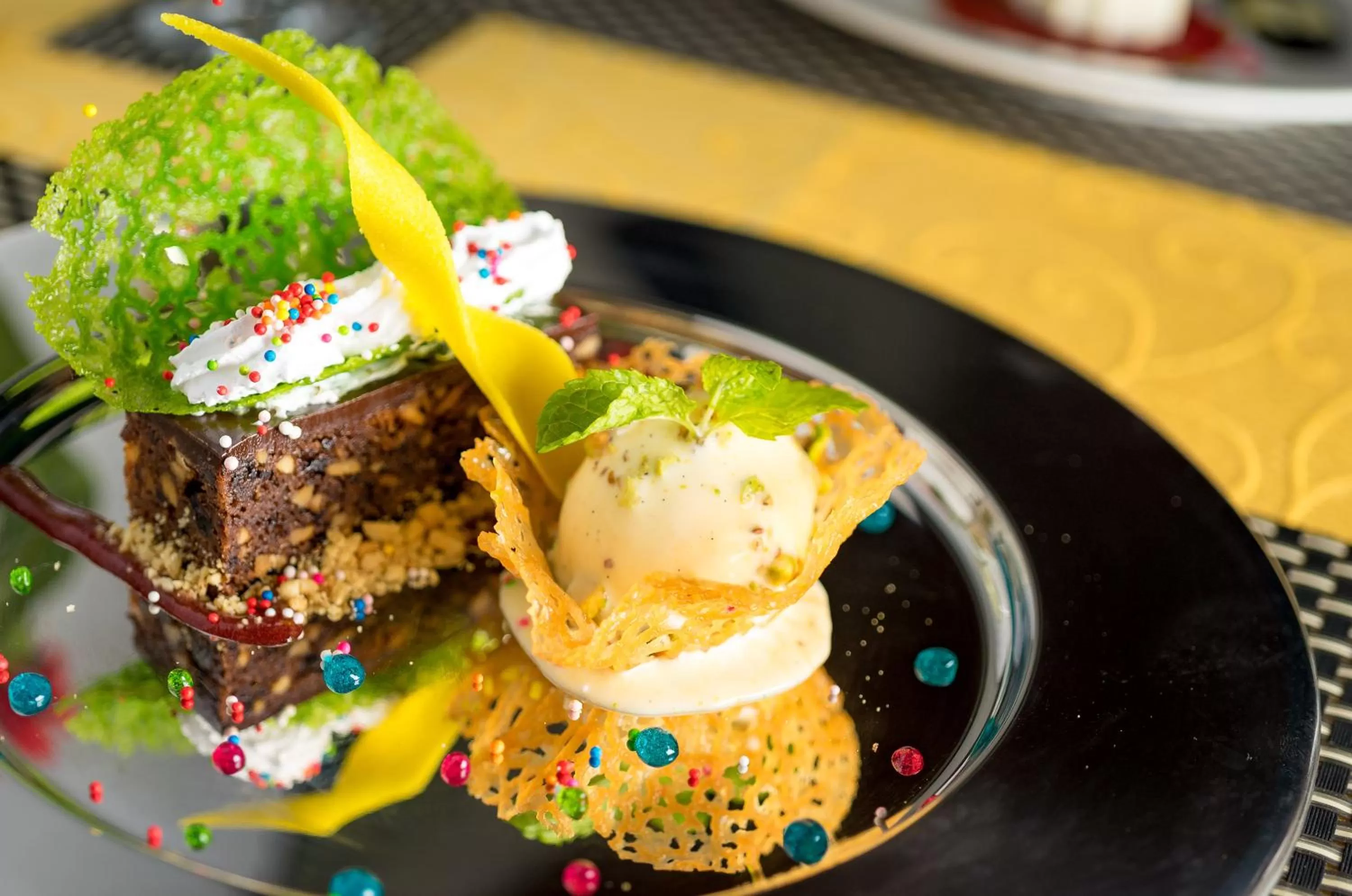 Meals in Metta Residence & Spa