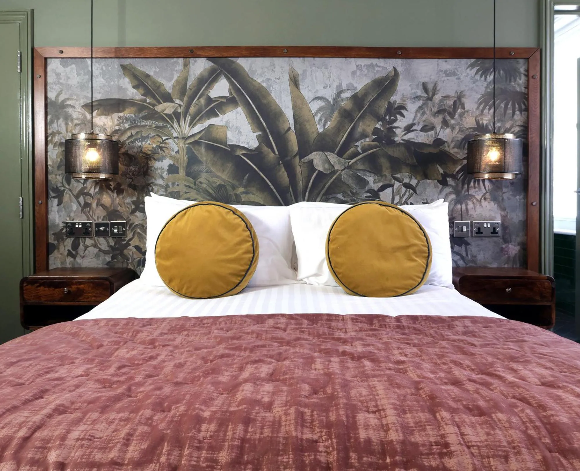 Bedroom, Bed in The Southern Belle