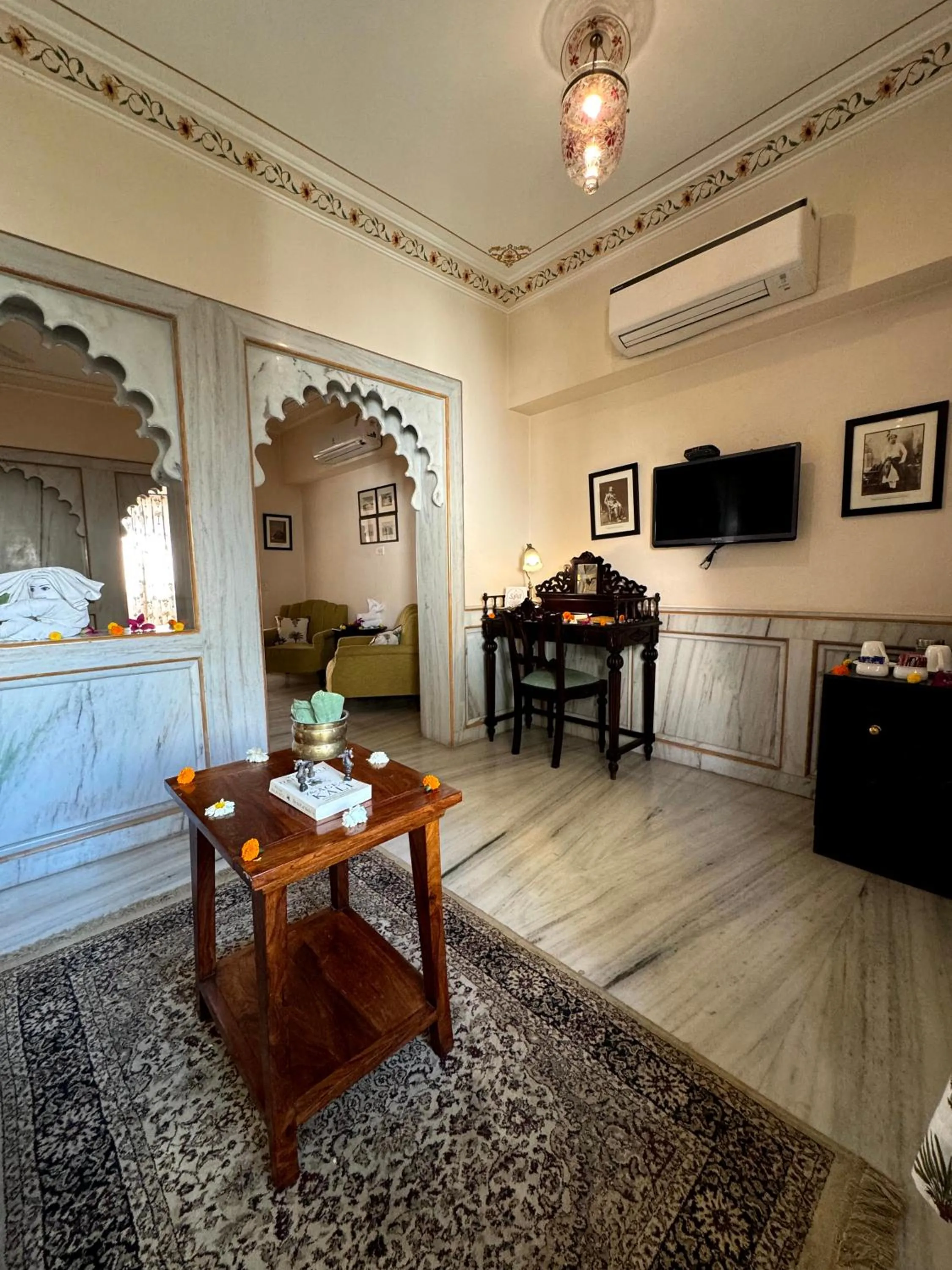 Living room in Hotel Udai Kothi