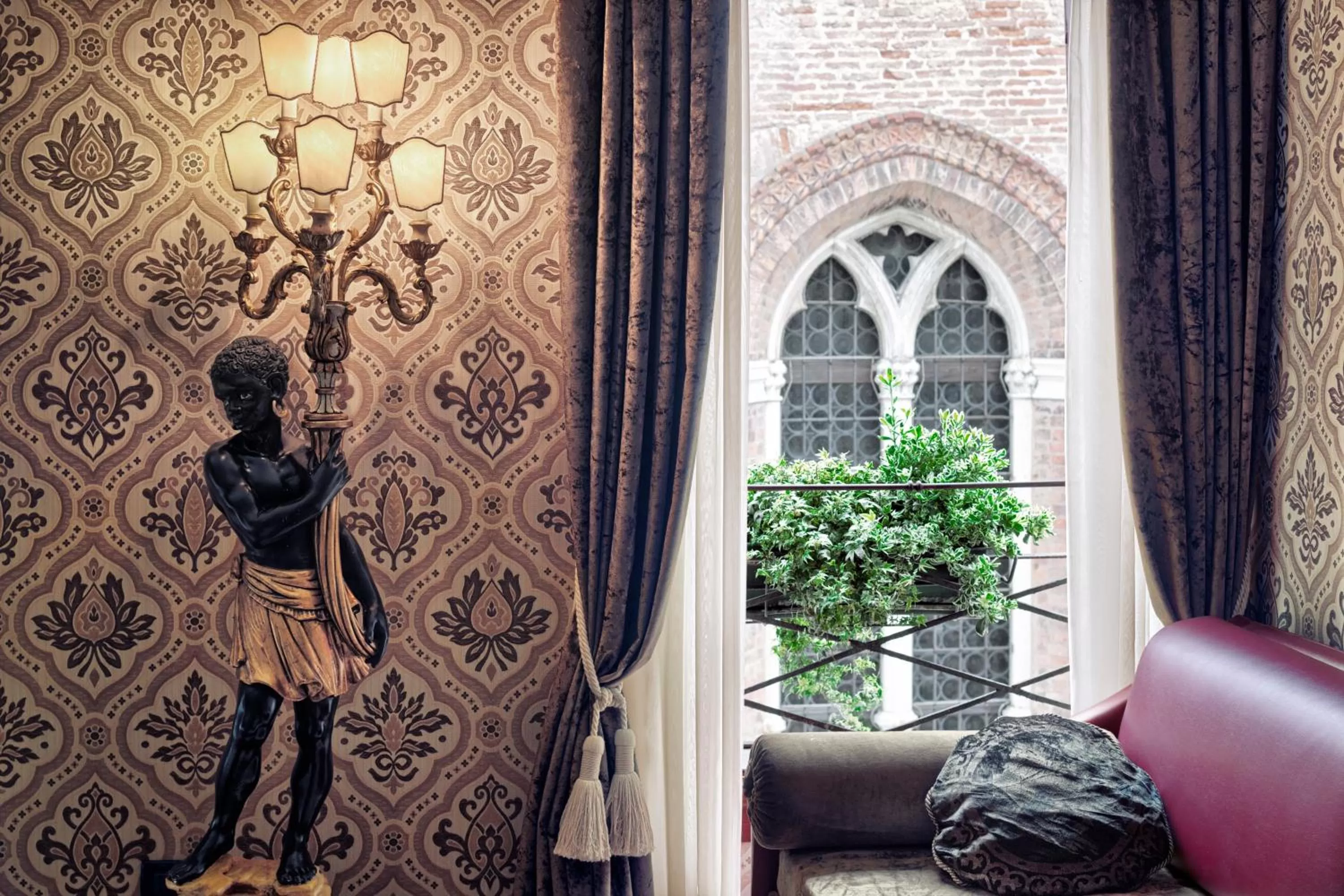 Decorative detail in B&B Bloom Settimo Cielo