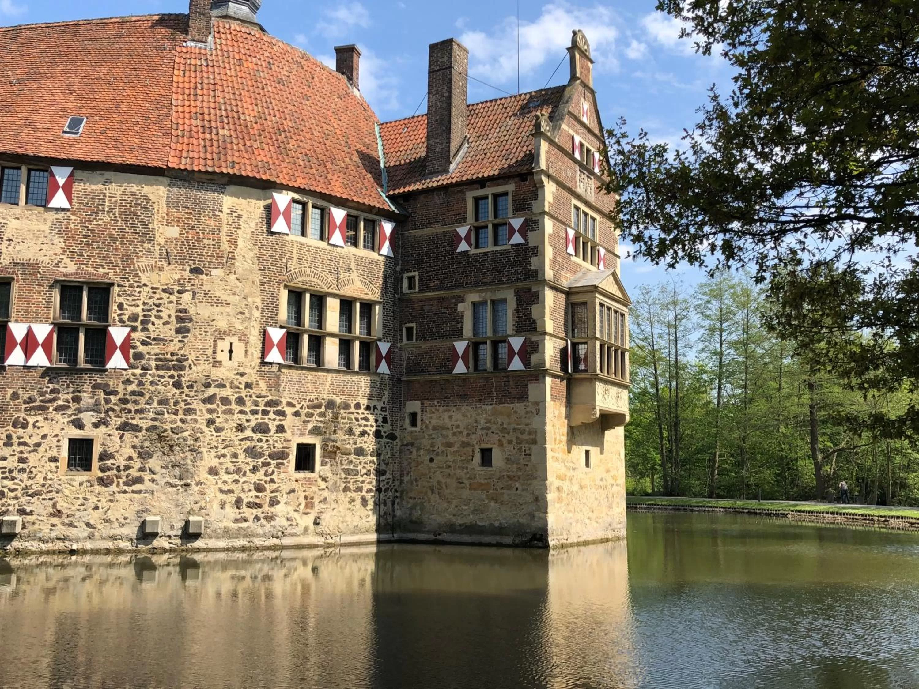 Nearby landmark in Hotel No. 11