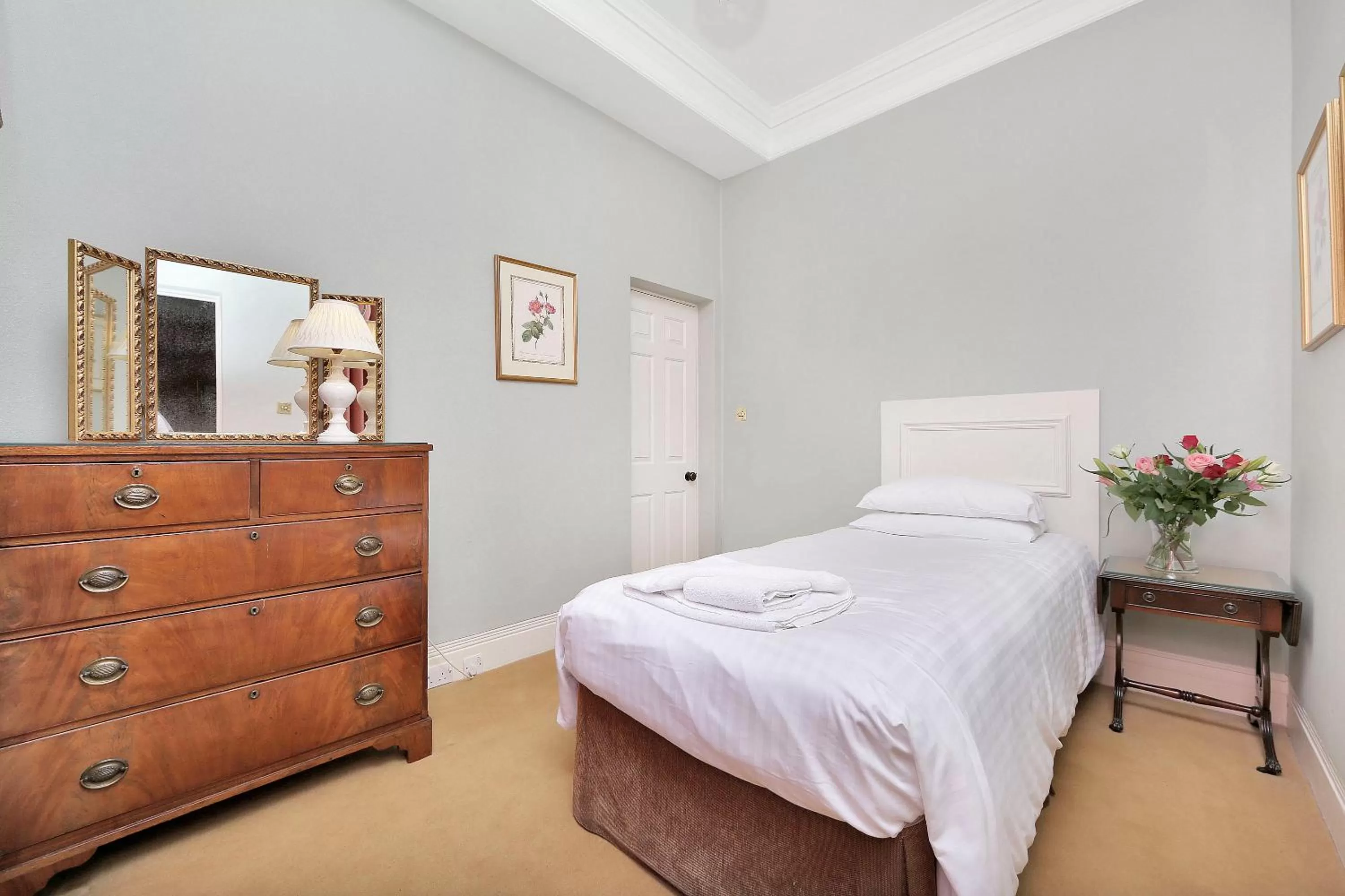 Bedroom, Bed in No1 The Mansions By Mansley