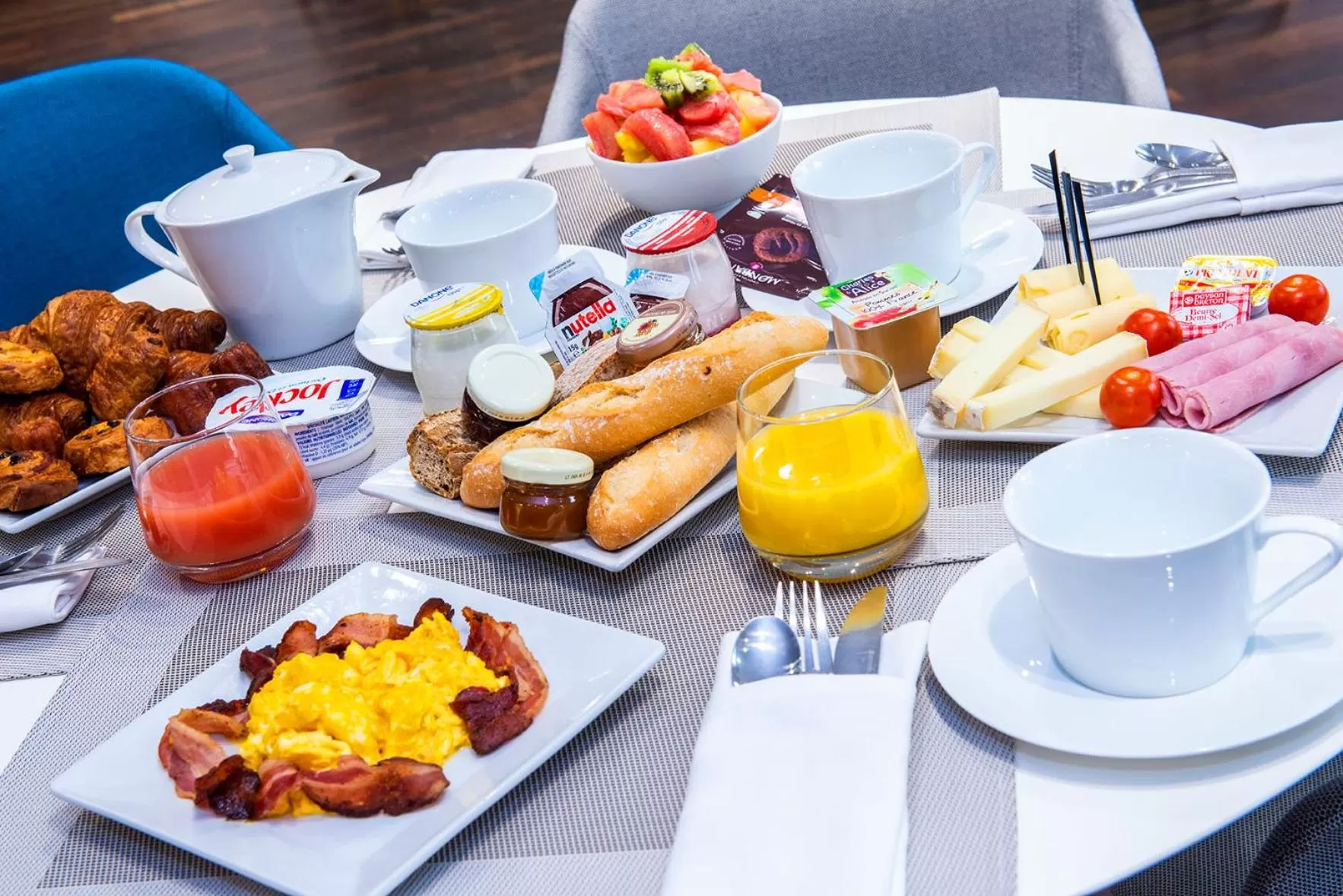 Food in Seeko'o Hotel Bordeaux