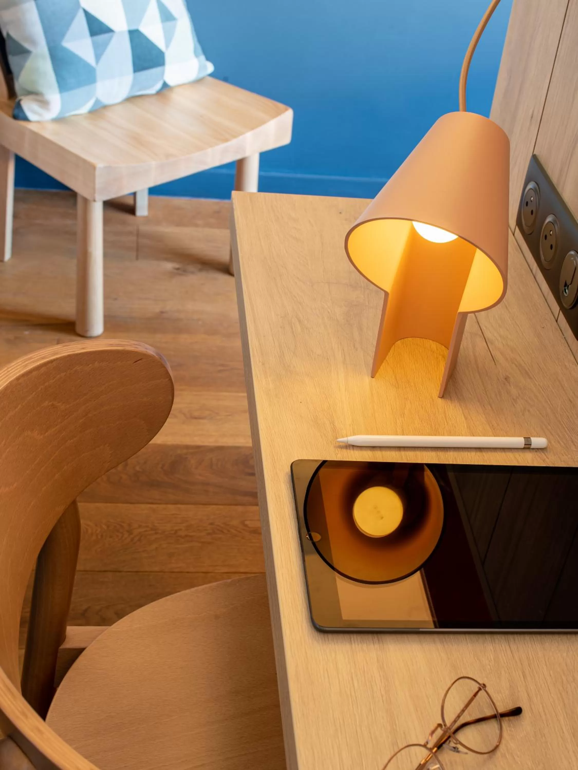 Seating area in Hotel Kaijoo by HappyCulture