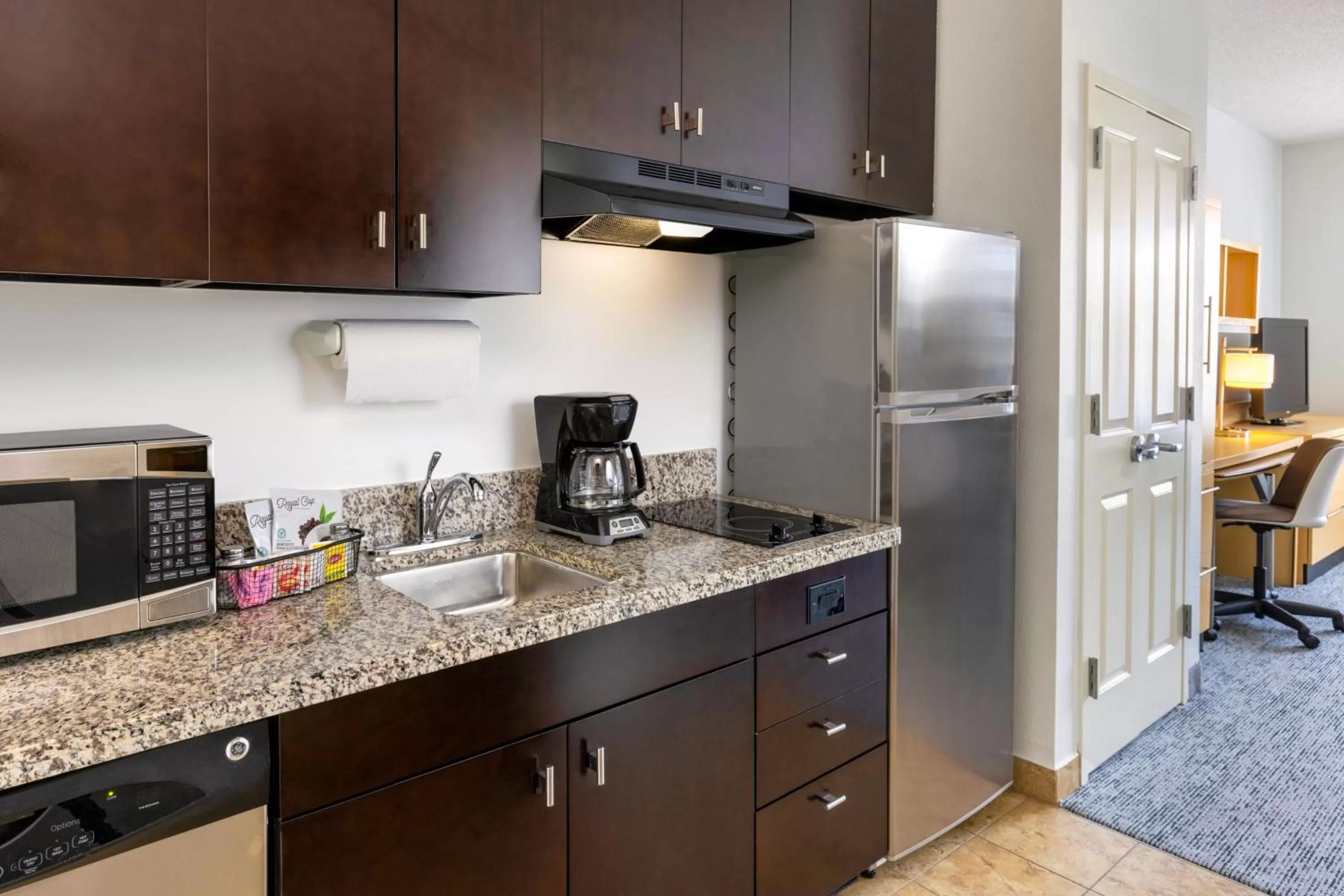 Kitchen or kitchenette in TownePlace Suites by Marriott York
