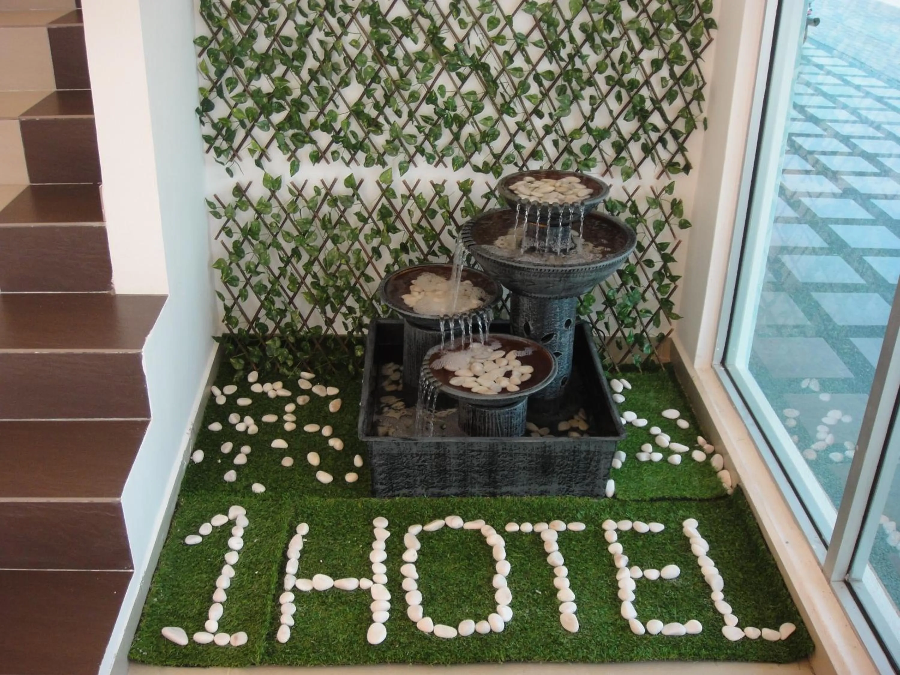 Logo/Certificate/Sign in 1 Hotel Kuchai Lama