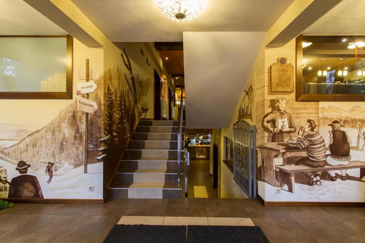 Restaurant/places to eat in Hotel Willa Pod Skocznią