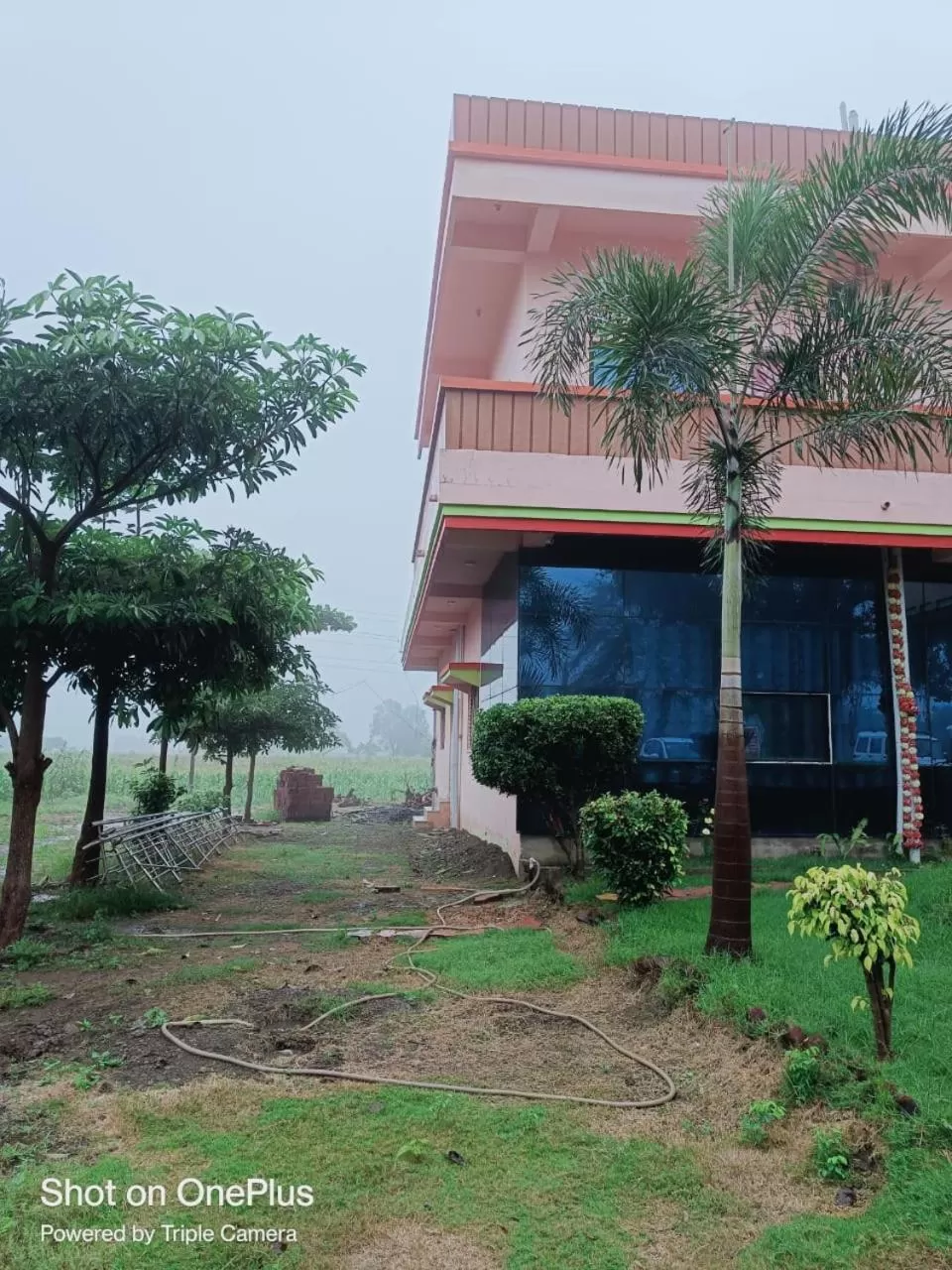 Hotel Nisarg Lodging And Restaurant