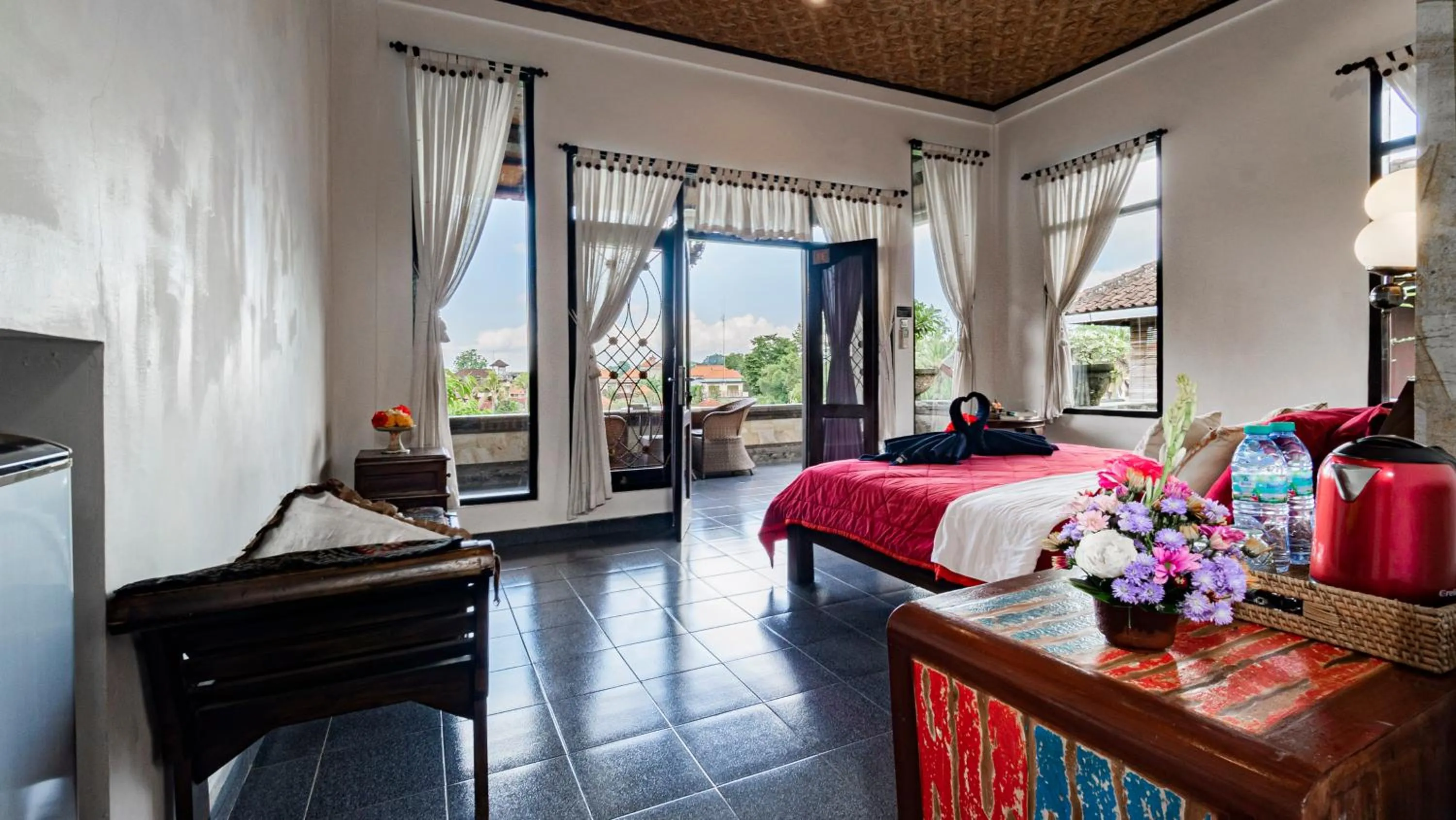 Photo of the whole room, Bed in Kun - Kun Guest House Ubud