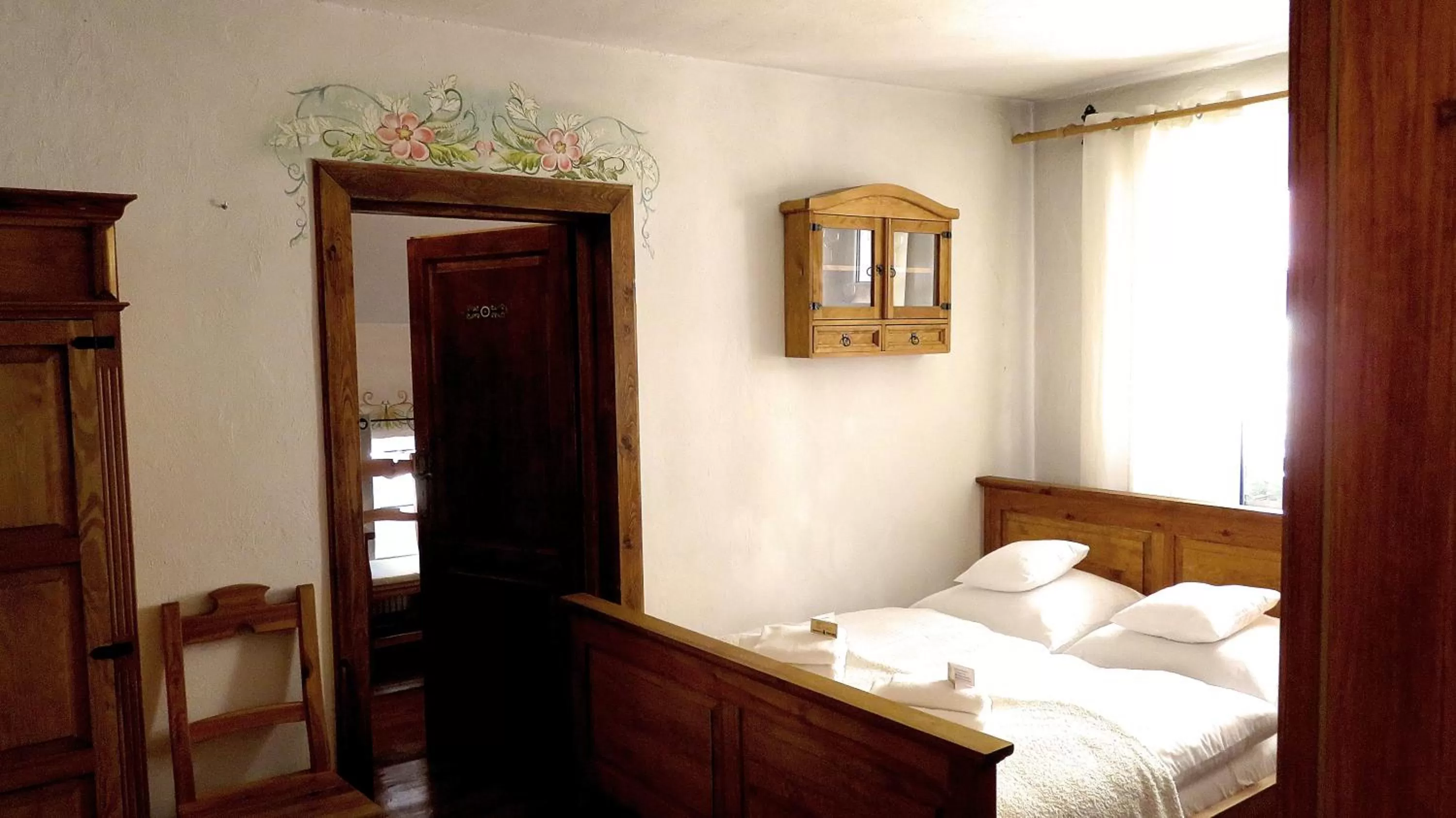 Day, Bed in Zajazd Karczma Zagłoba