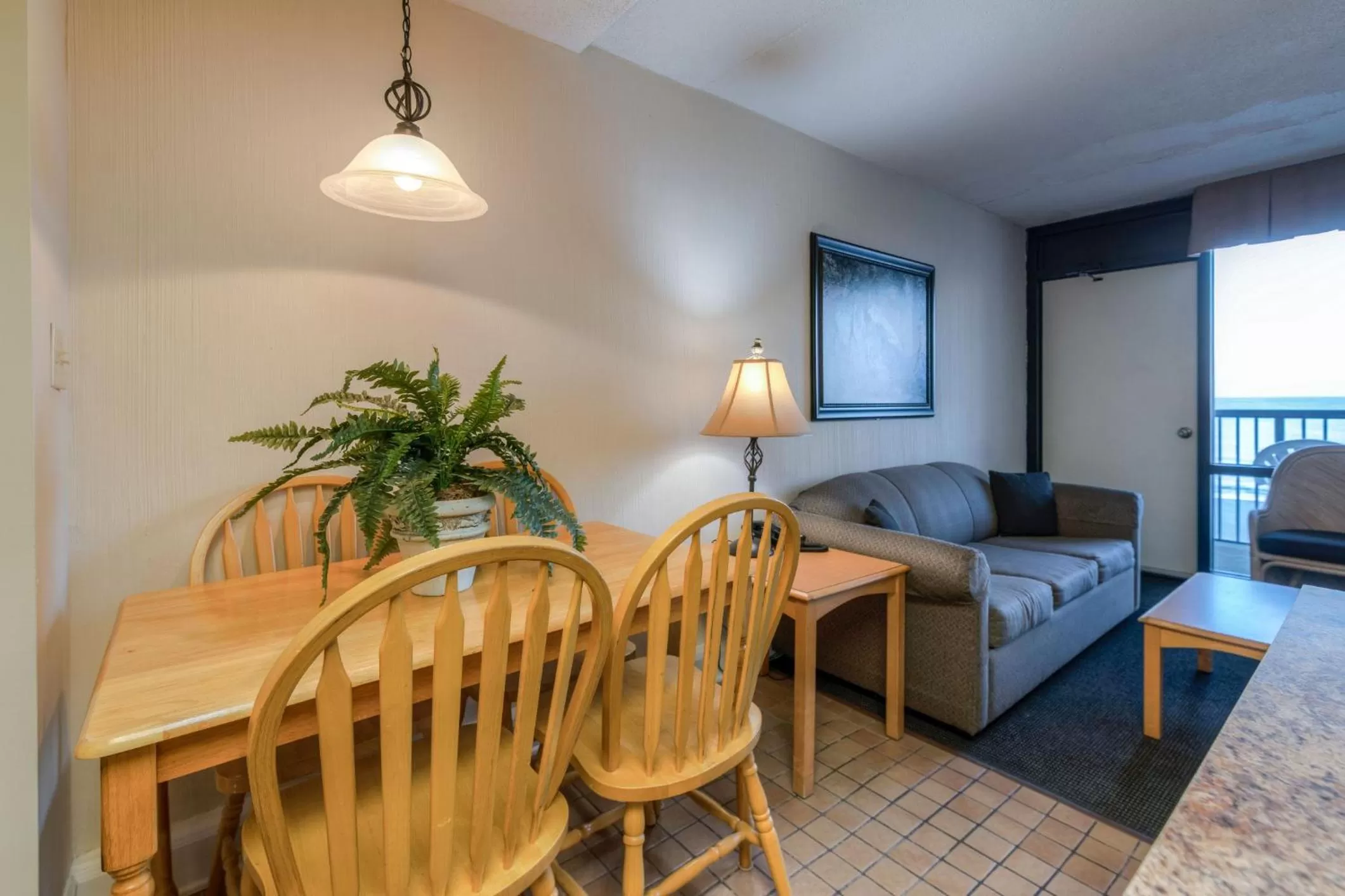 Dining Area in Kingfisher Inn