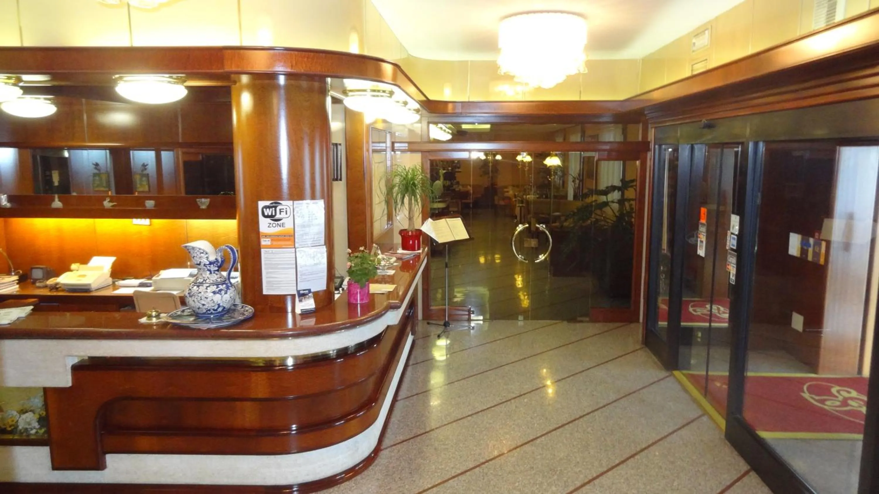 Lobby or reception in Le Gronde