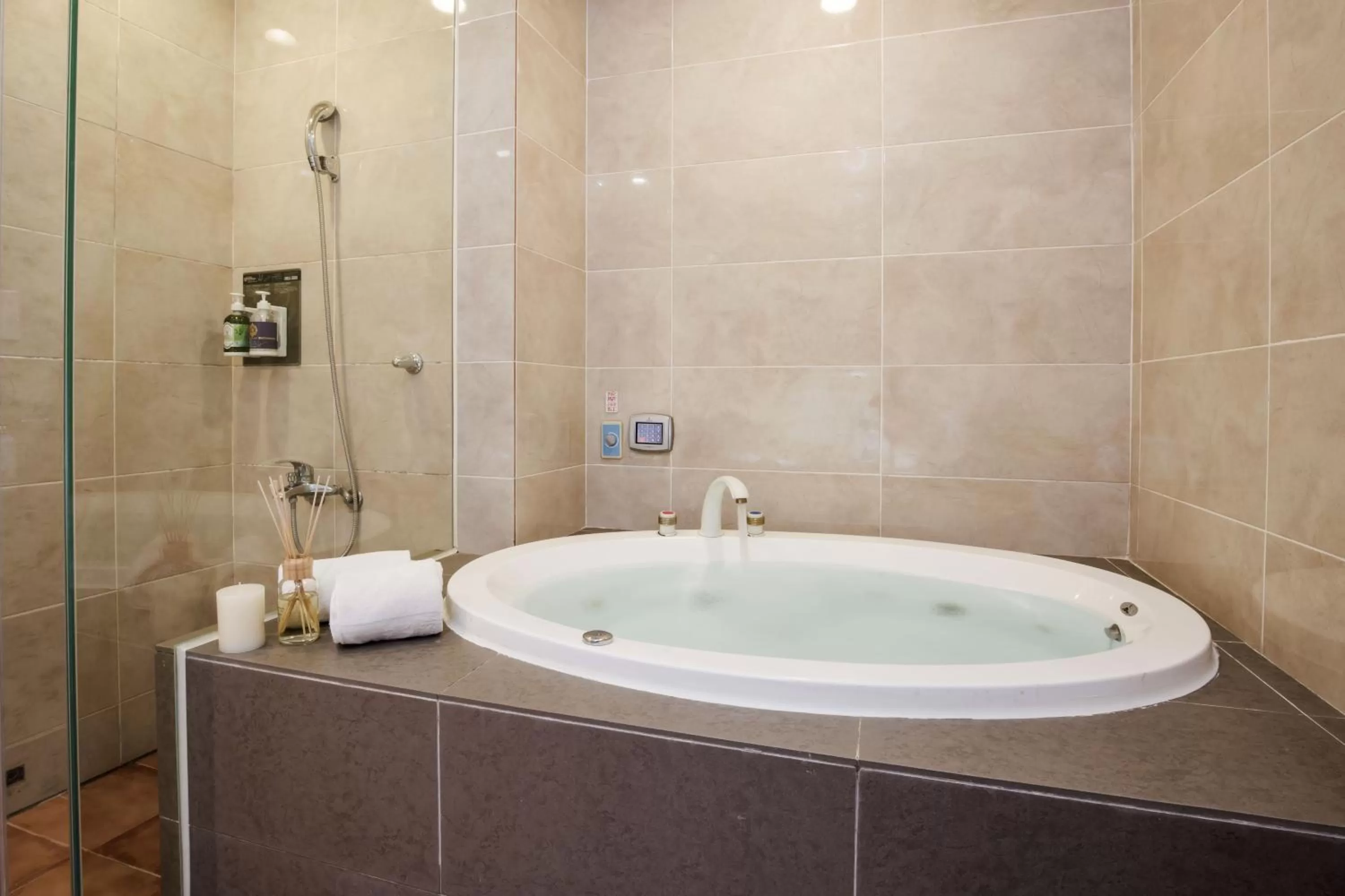 Bathroom in Duo Romance Hotel