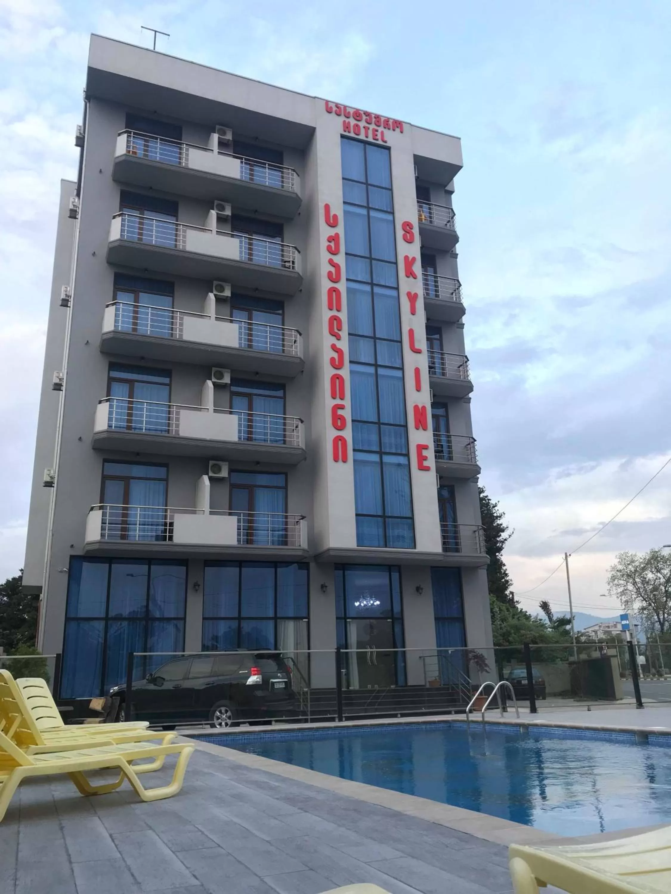 Swimming pool in Hotel Skyline Batumi
