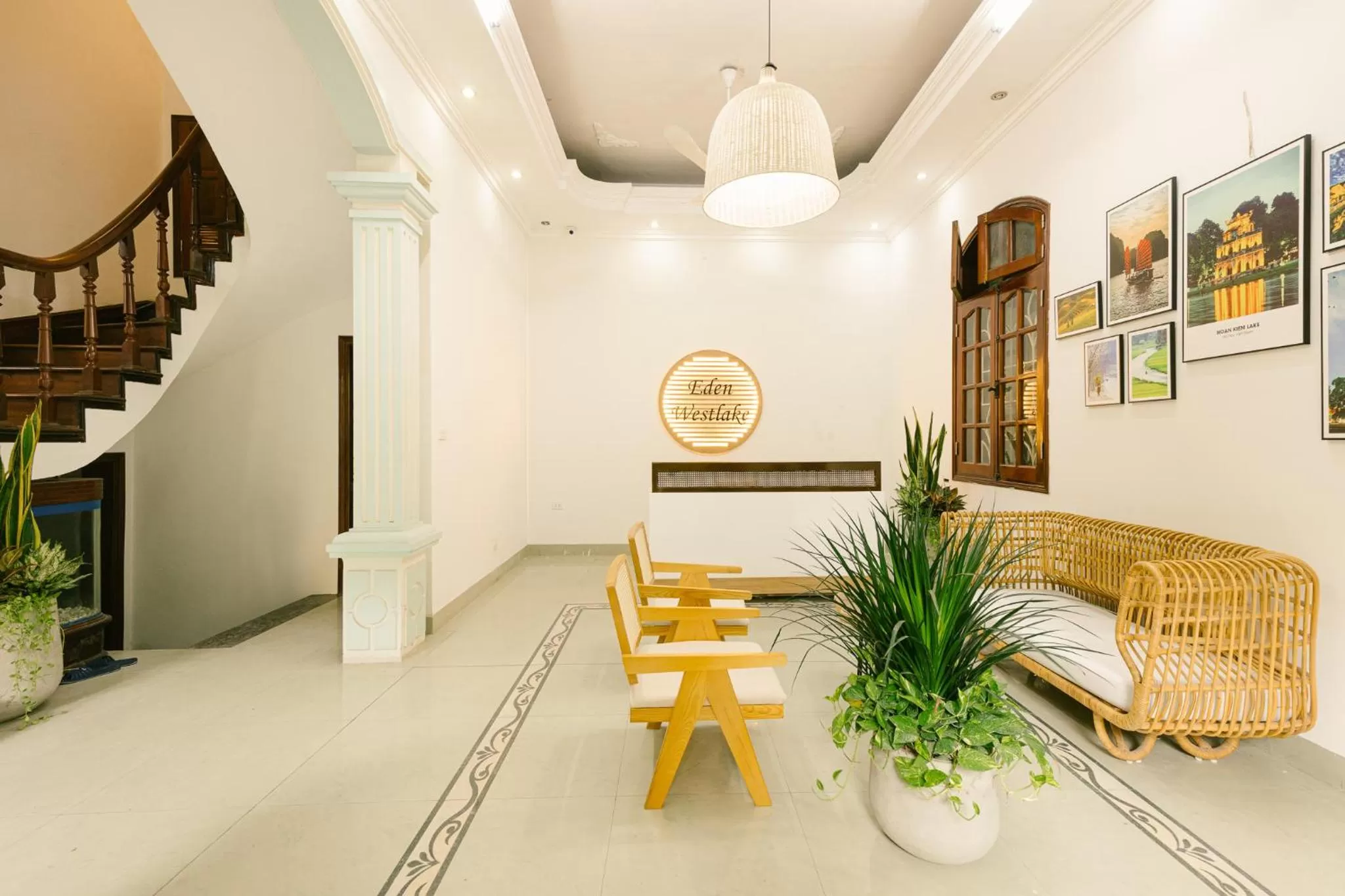 Lobby or reception in Eden Westlake Hotel