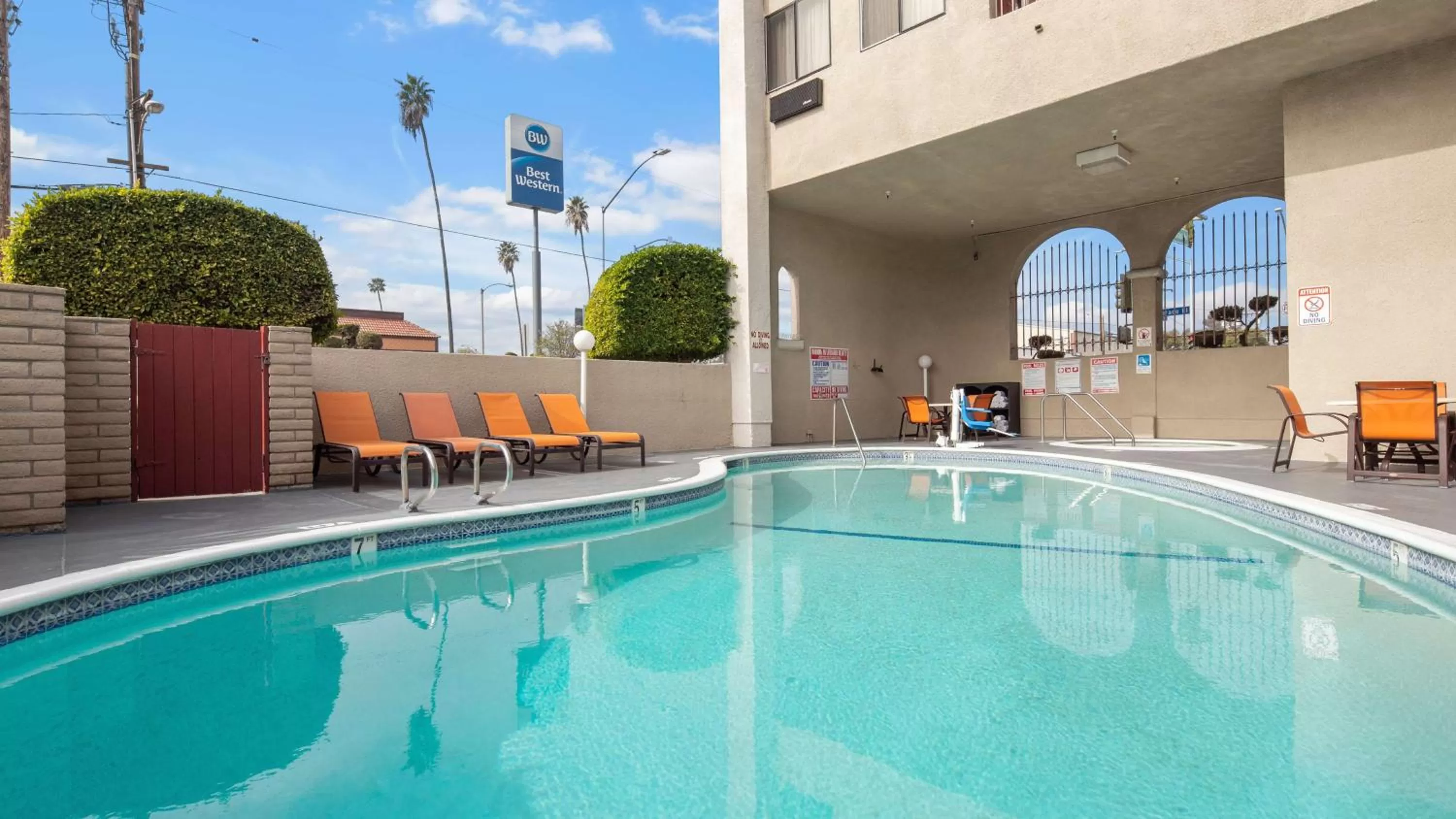 Pool view in Best Western Pasadena Royale Inn & Suites