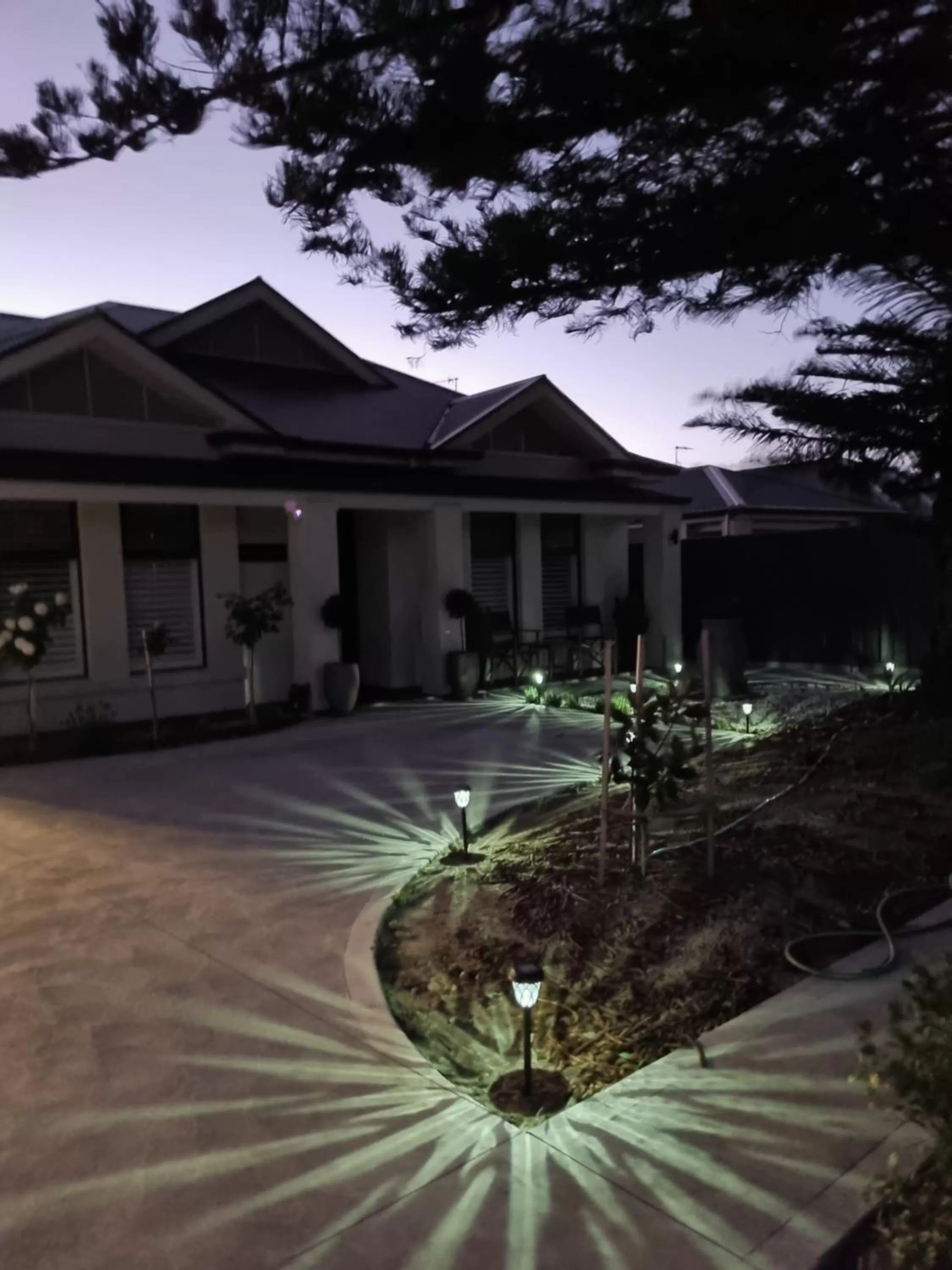 Night in Hampton on Washington - FREE Wifi and Netflix