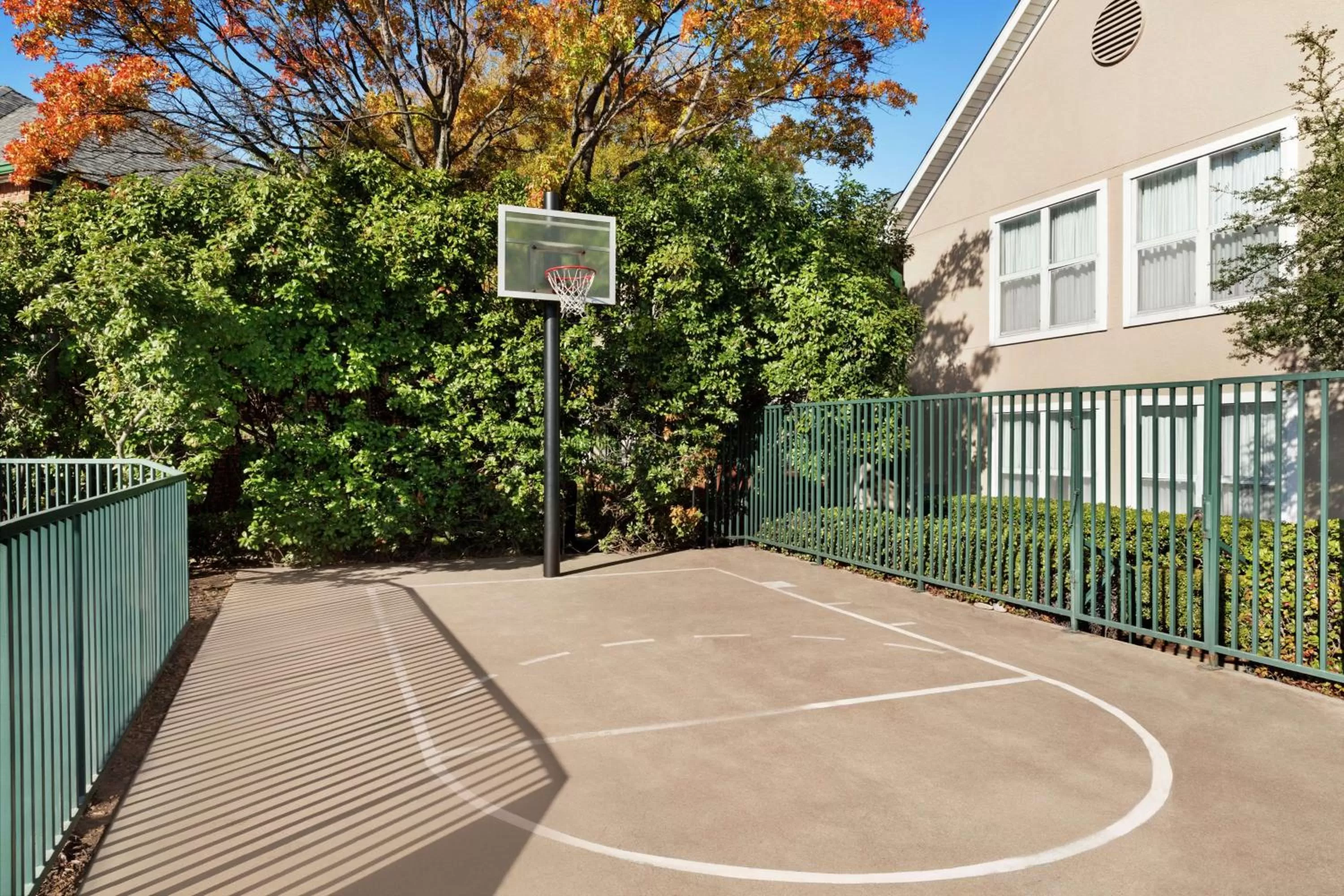 Sports in Addison Suites