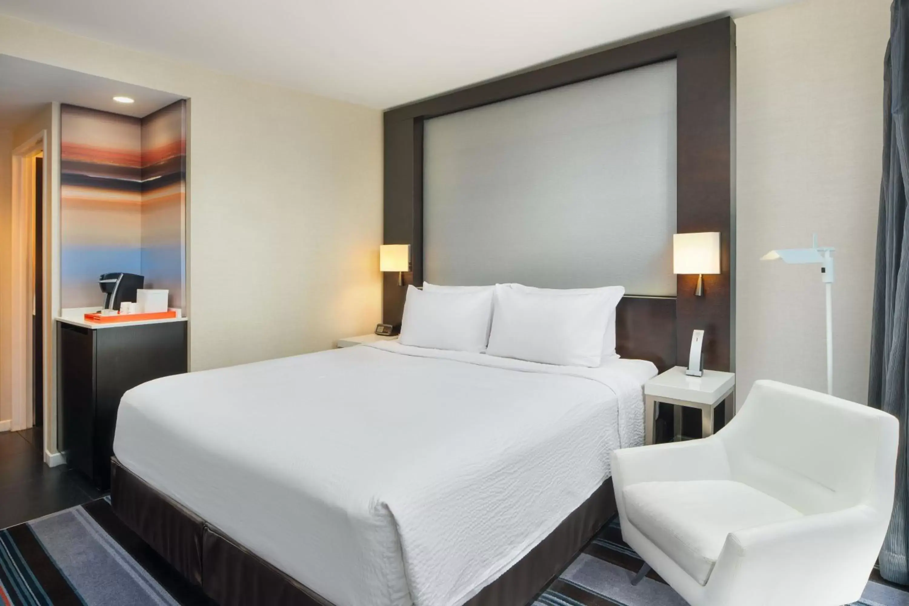 King or Queen Room with City View - Hearing Accessible in Courtyard by Marriott New York Manhattan/Central Park King or Queen Room with City View - Hearing Accessible in Courtyard by Marriott New York Manhattan/Central Park