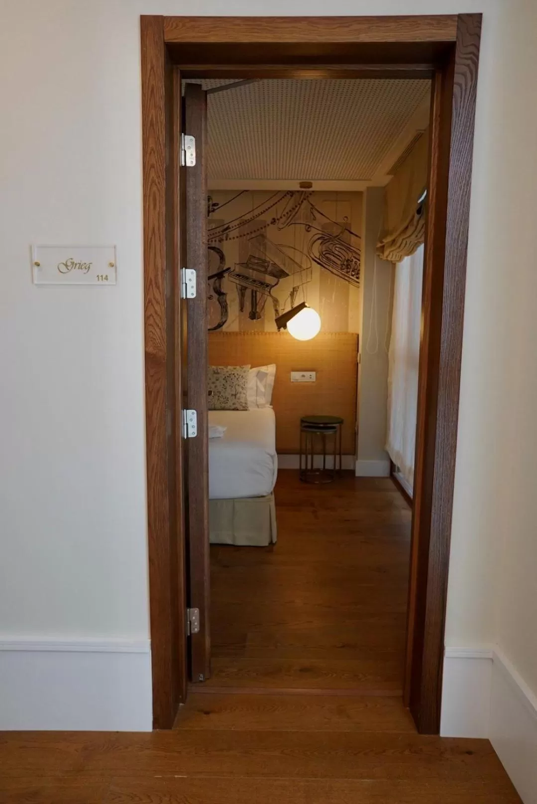 Property building, Bed in Hotel Amadeus Sevilla