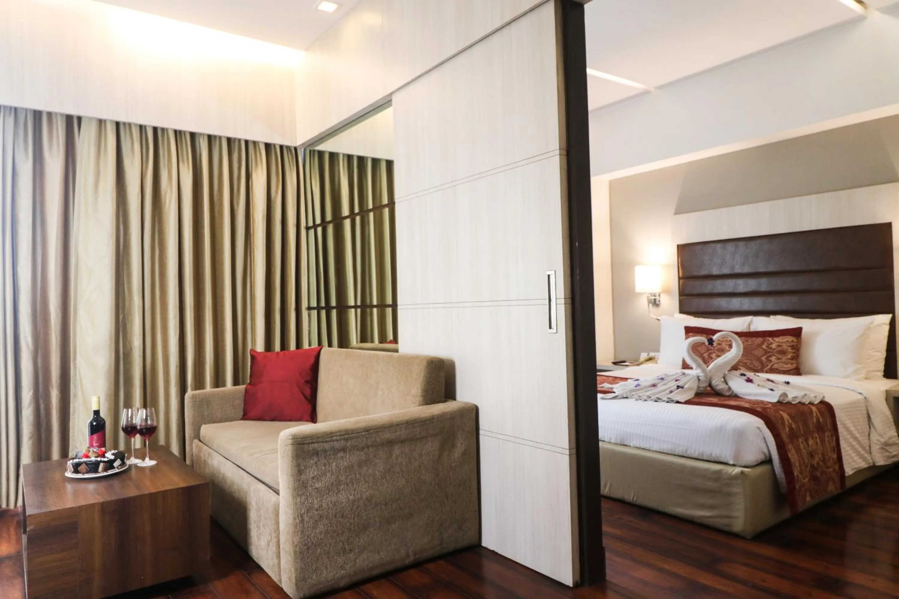Suite - 1 Double Bed in Mahagun Sarovar Portico Suites Ghaziabad