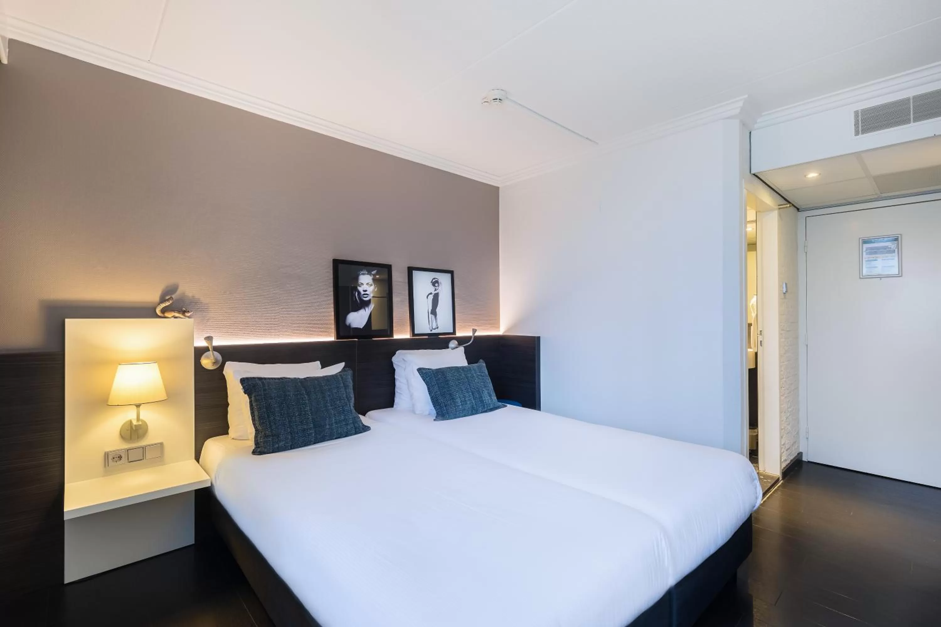 Bedroom, Bed in Postillion Hotel Deventer