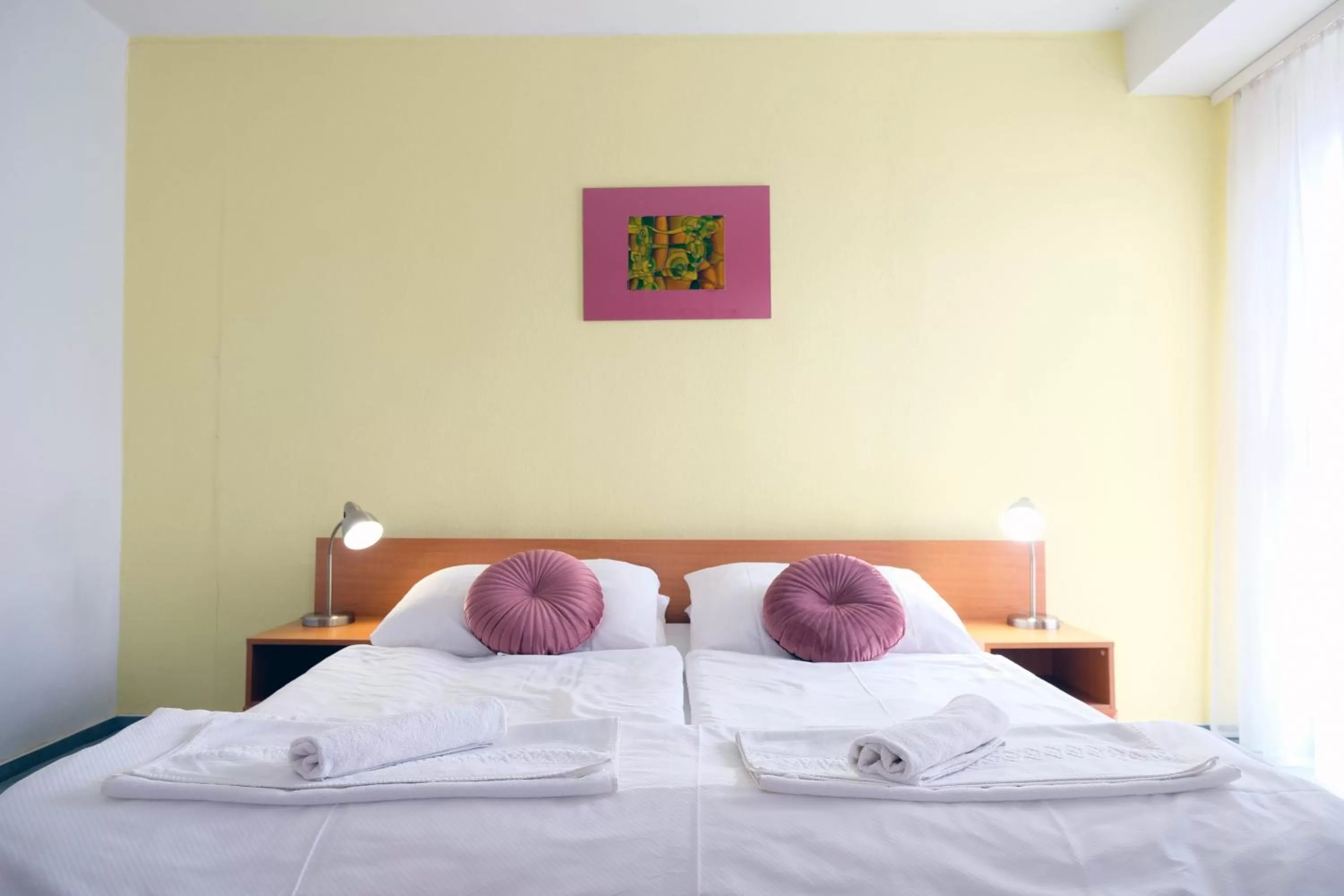 Photo of the whole room in Art Hotel