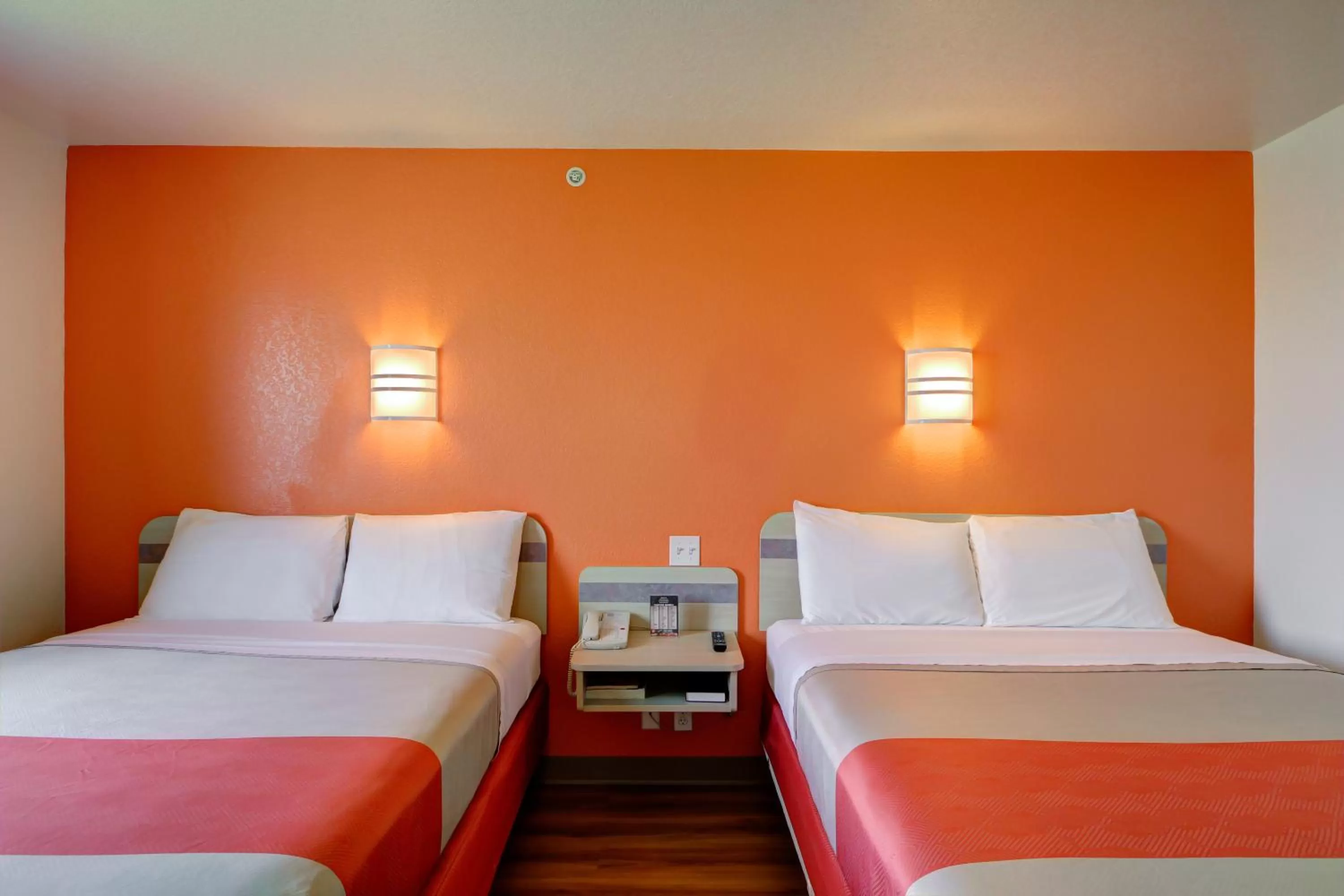 Bed in Motel 6-El Reno, OK