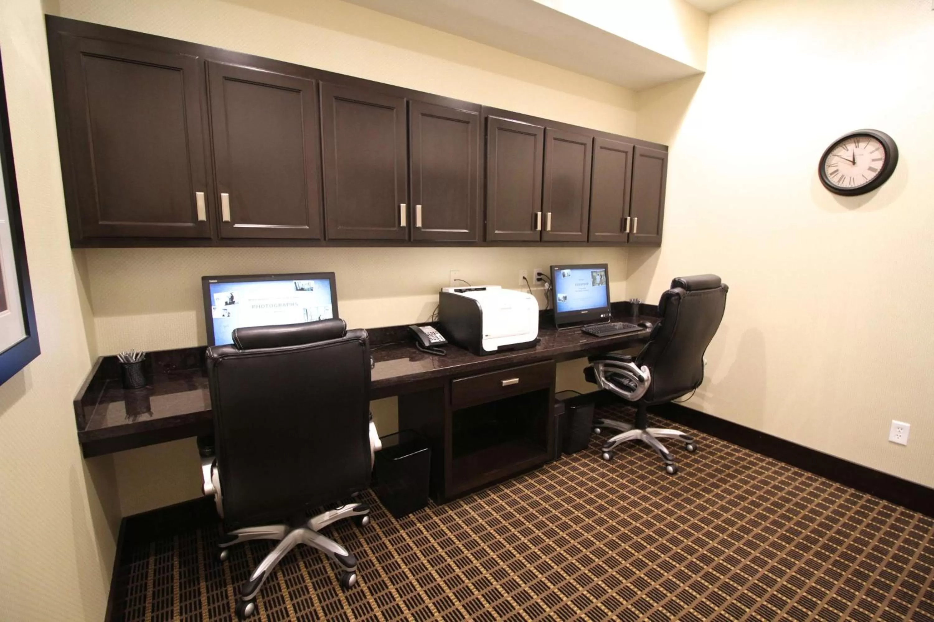 Business facilities in Hampton Inn and Suites Sandusky/Milan