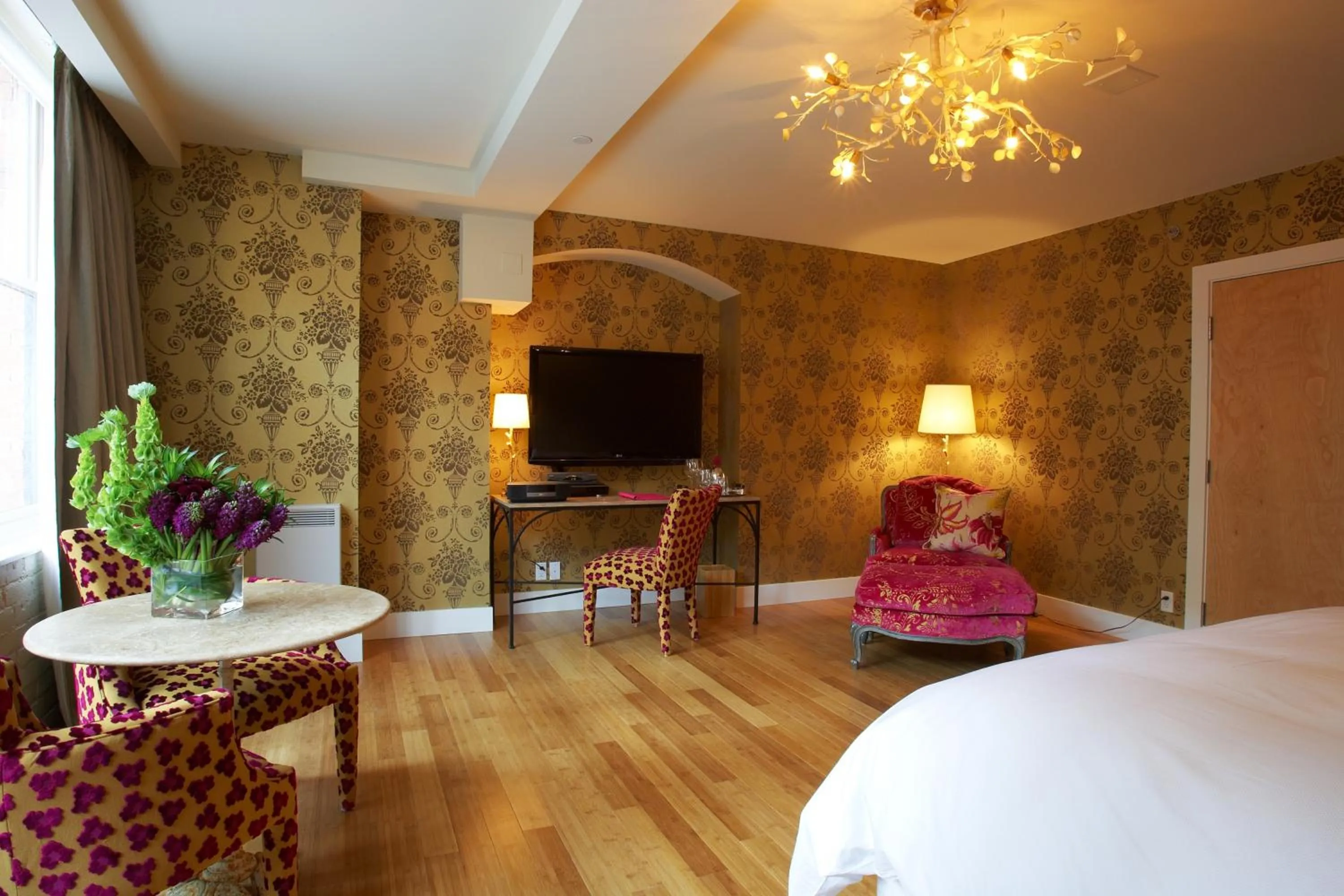 TV and multimedia, Bed in The Ivy at Verity