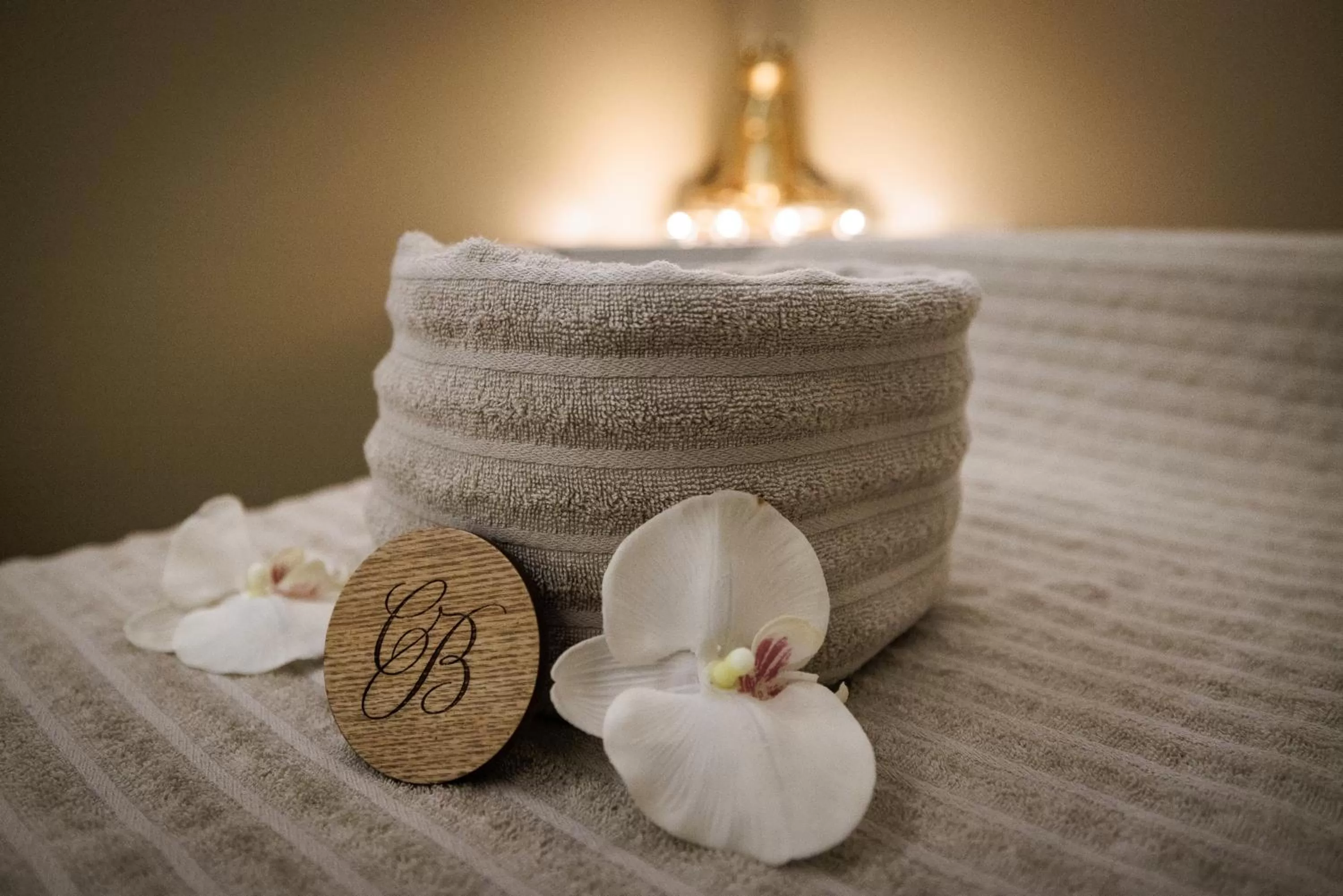 Massage, Bed in Hotel SPA Husseren Collections - Proche Colmar - Eguisheim