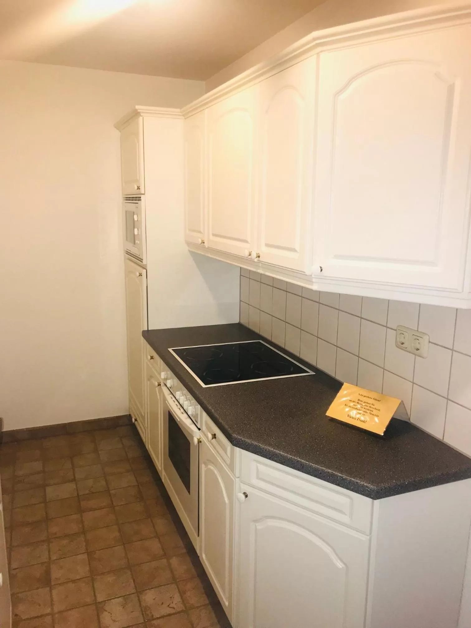 Kitchen or kitchenette in Hotel Spanischer Hof