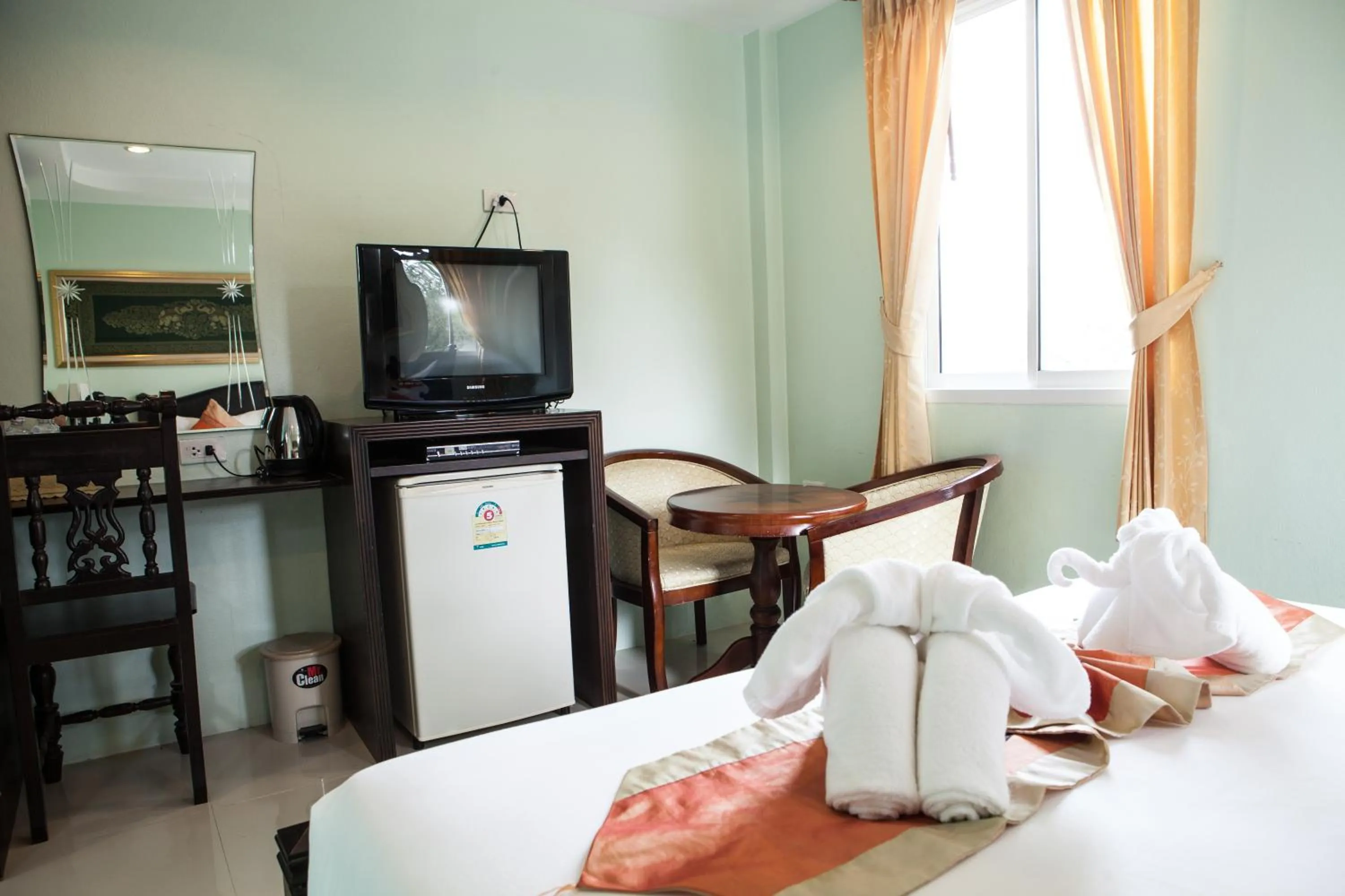 TV and multimedia, Bed in Fahsai Bay Villa