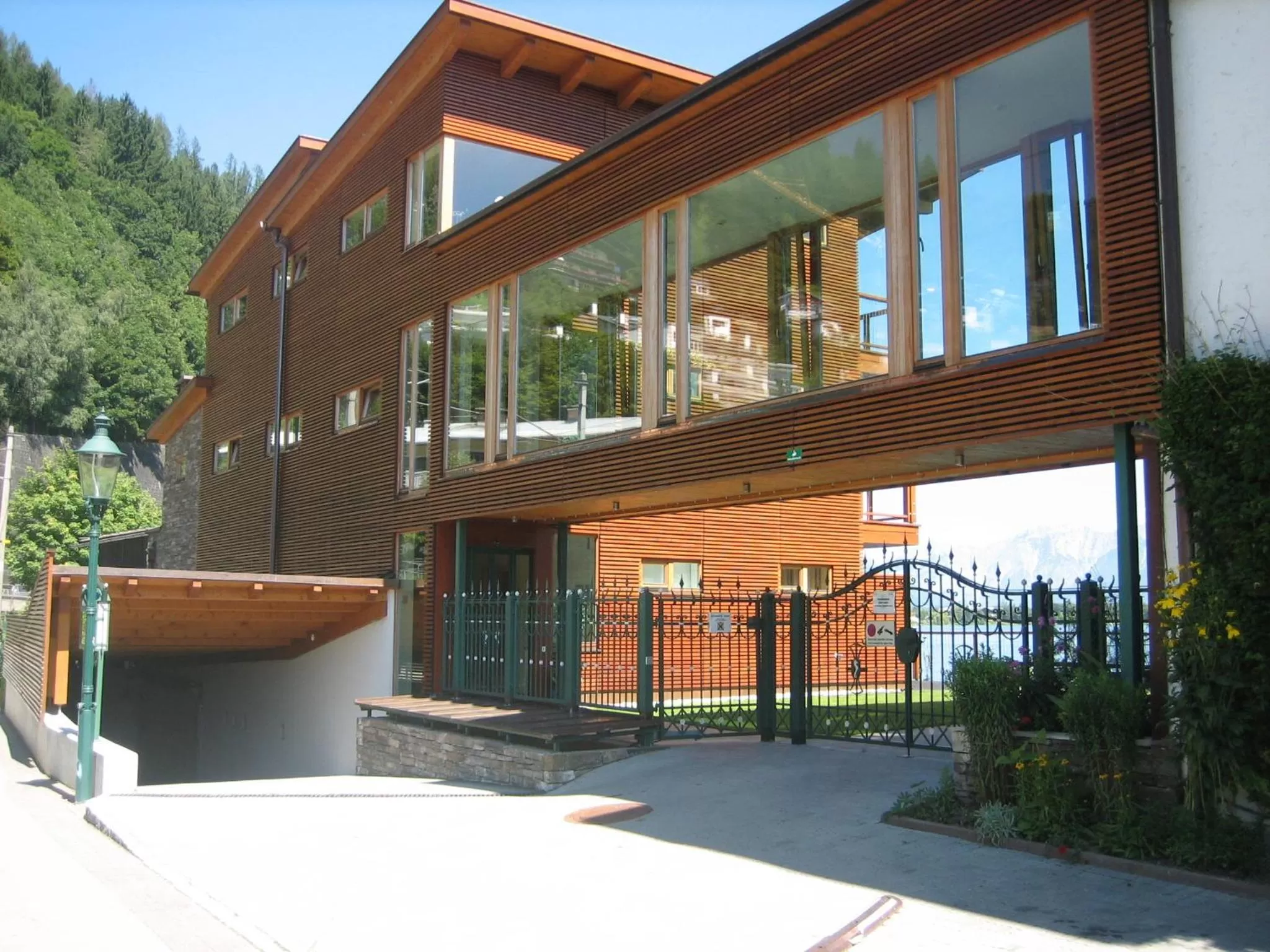 Facade/entrance in Seevilla Freiberg