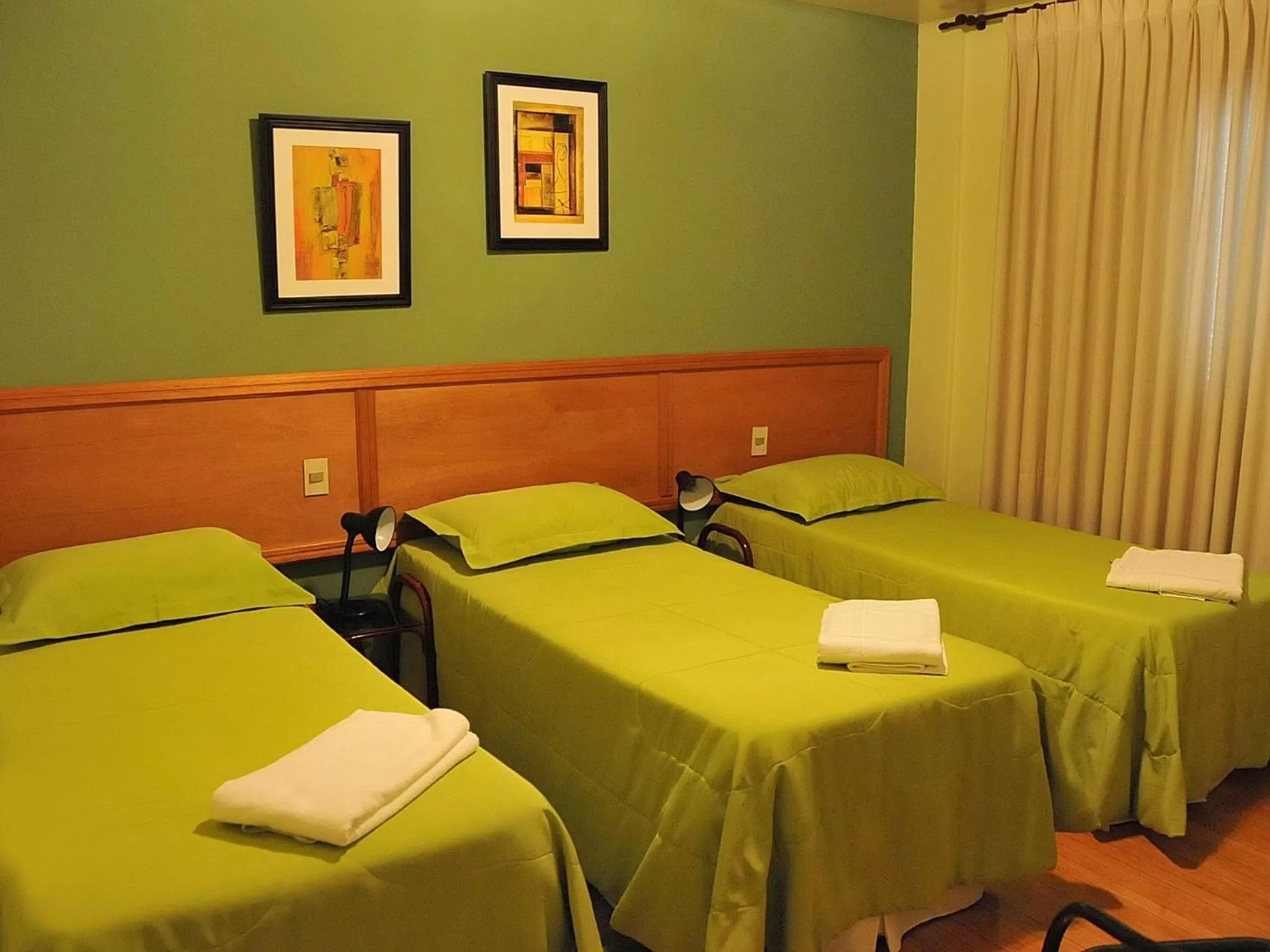 Photo of the whole room, Bed in Hotel Uruguay Brasil