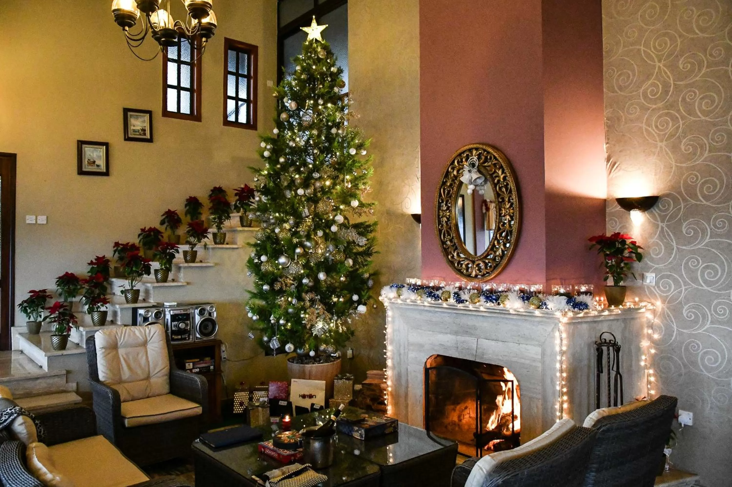 Restaurant/places to eat in High Life