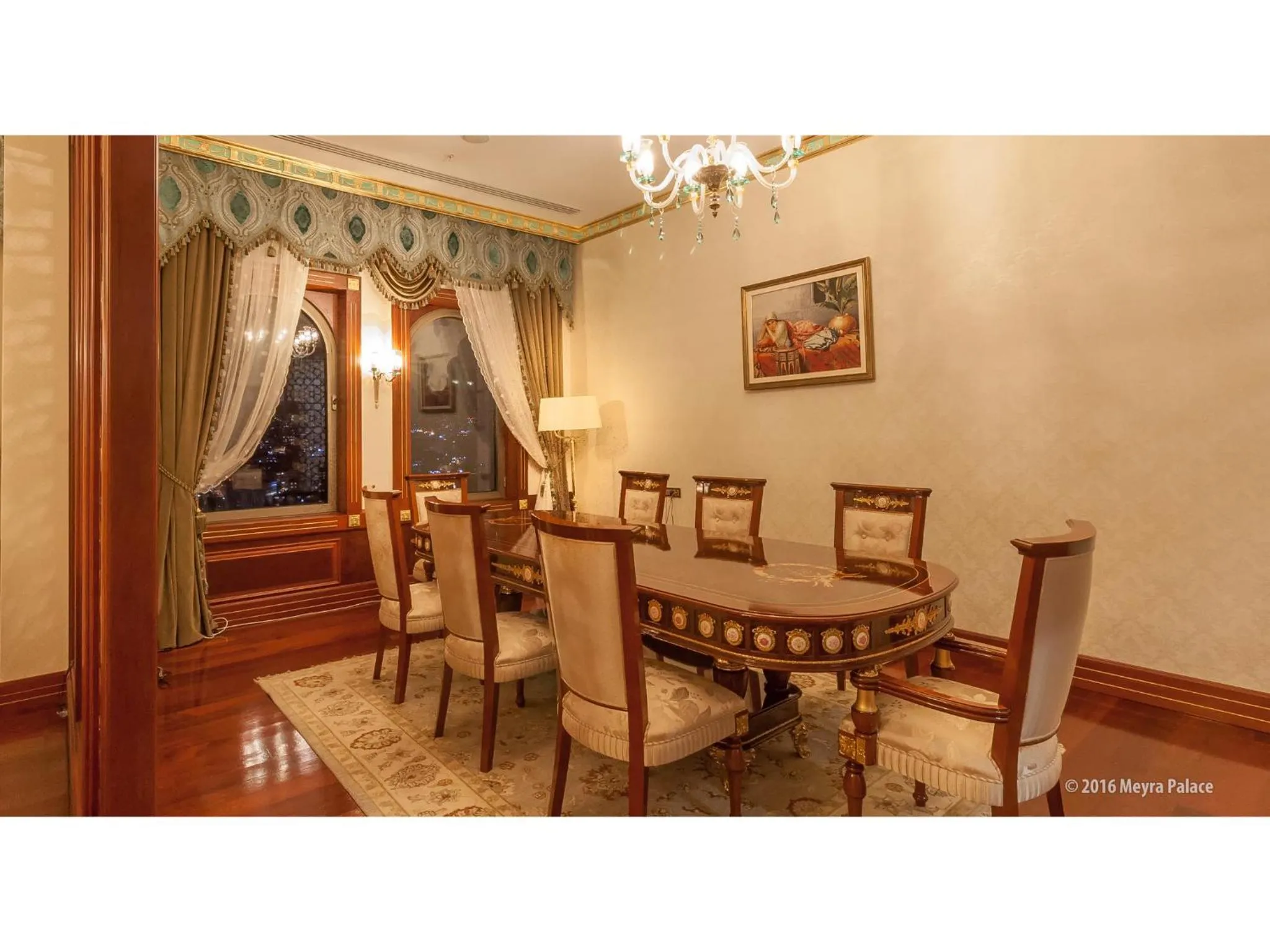 Seating area in Meyra Palace