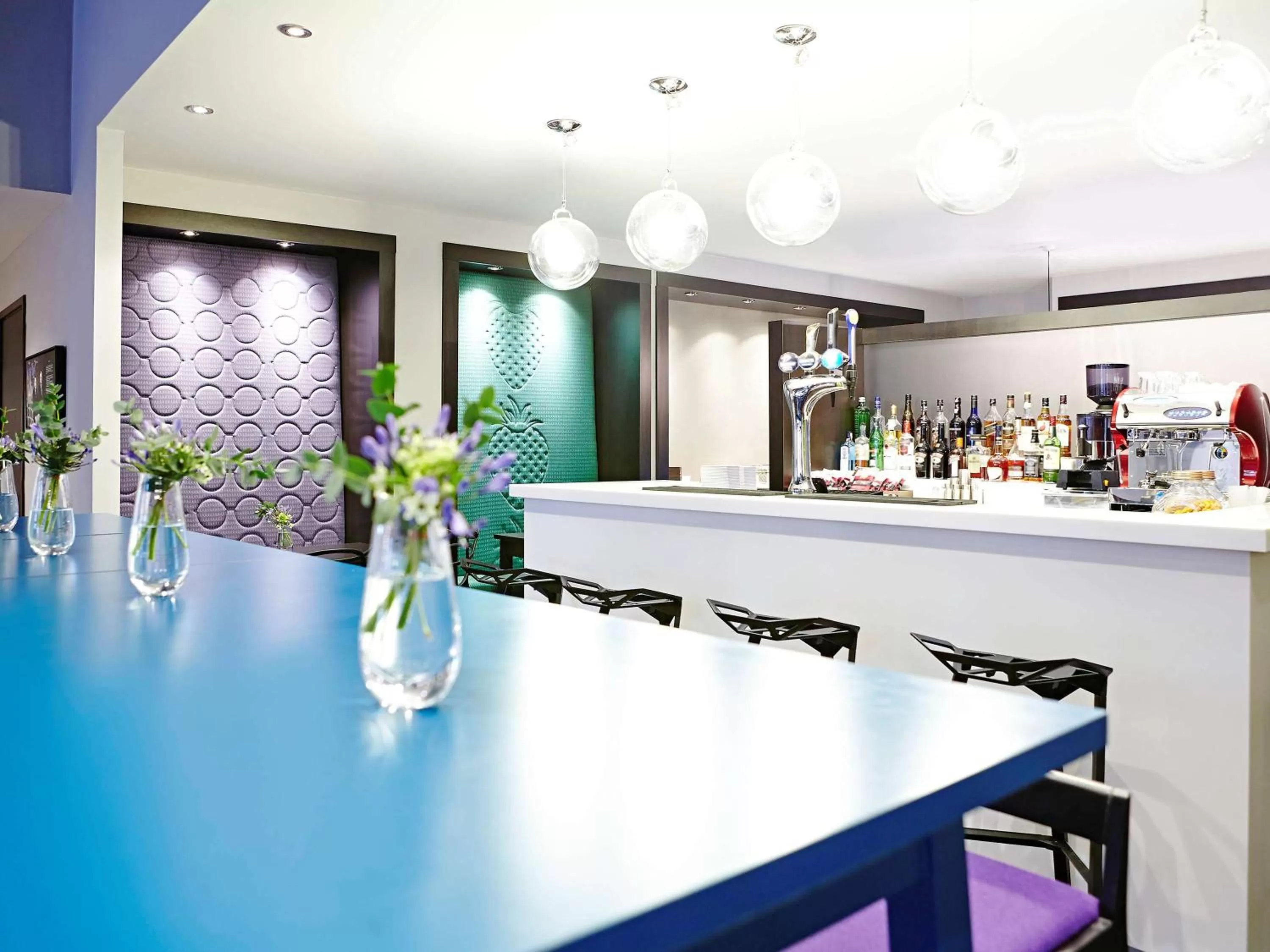 Lounge or bar in Ibis Styles Liverpool Centre Dale Street - Cavern Quarter