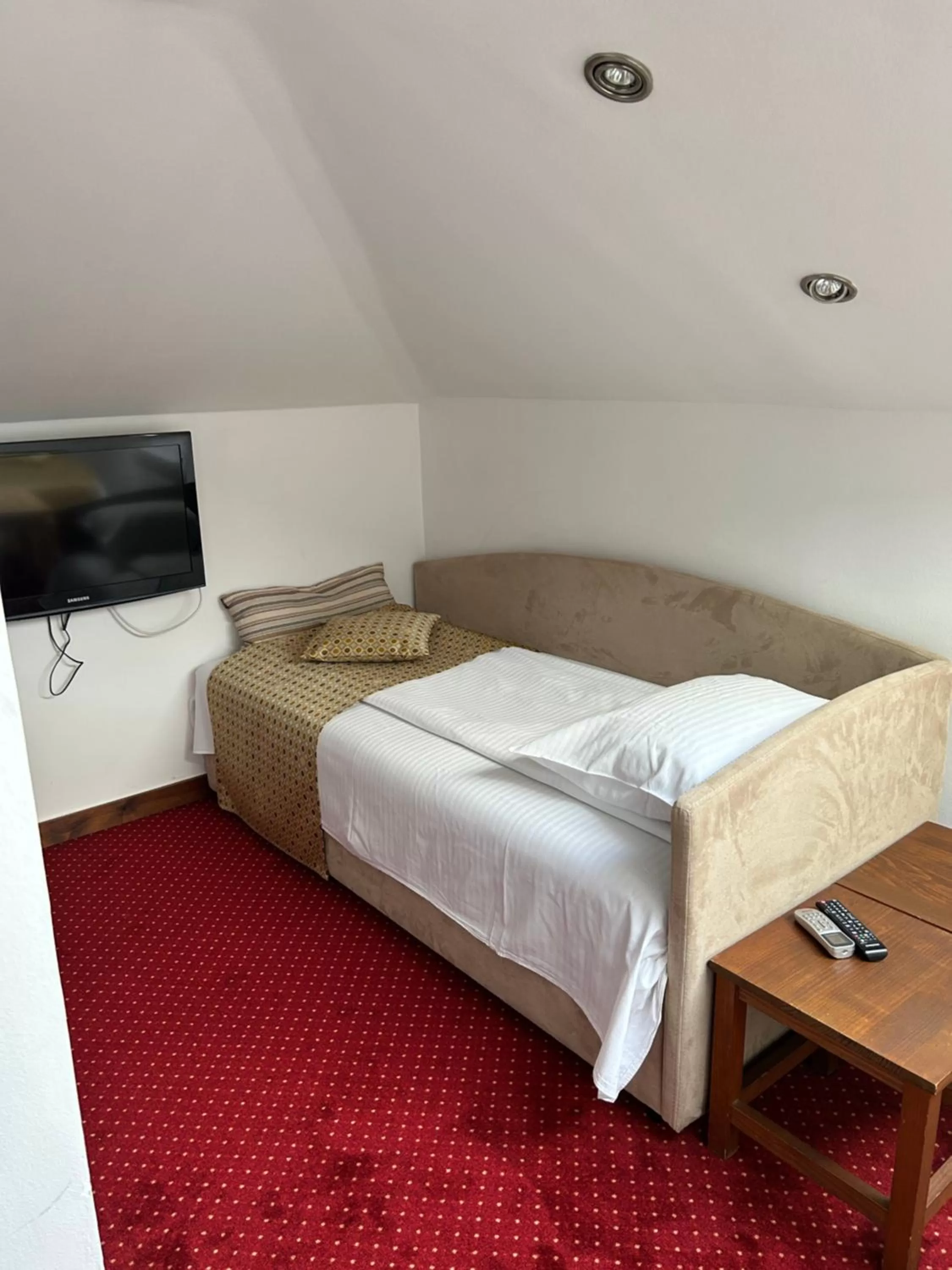 Bedroom, Bed in Garni Hotel Konak