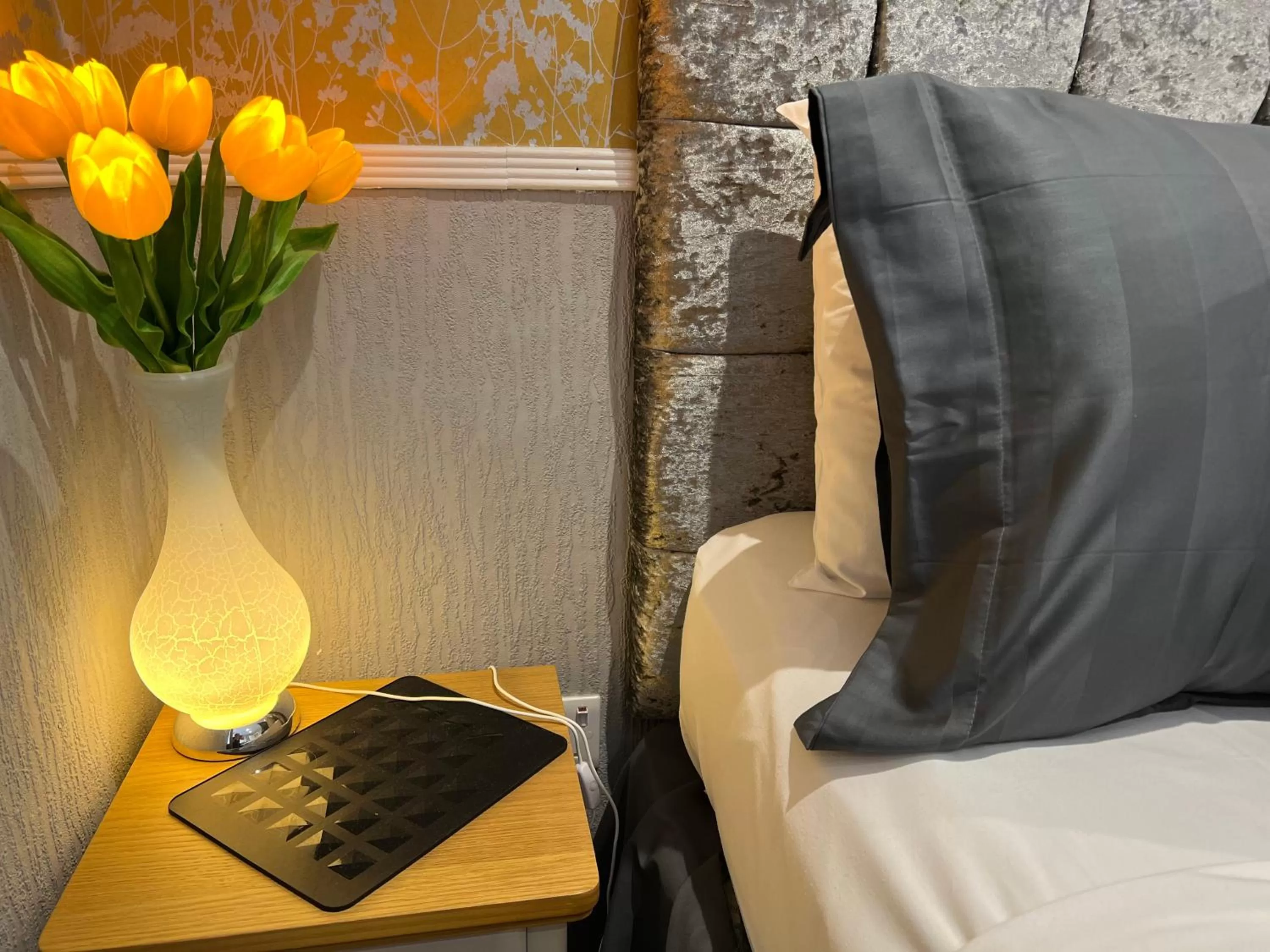 Bedroom, Bed in Raffles Hotel