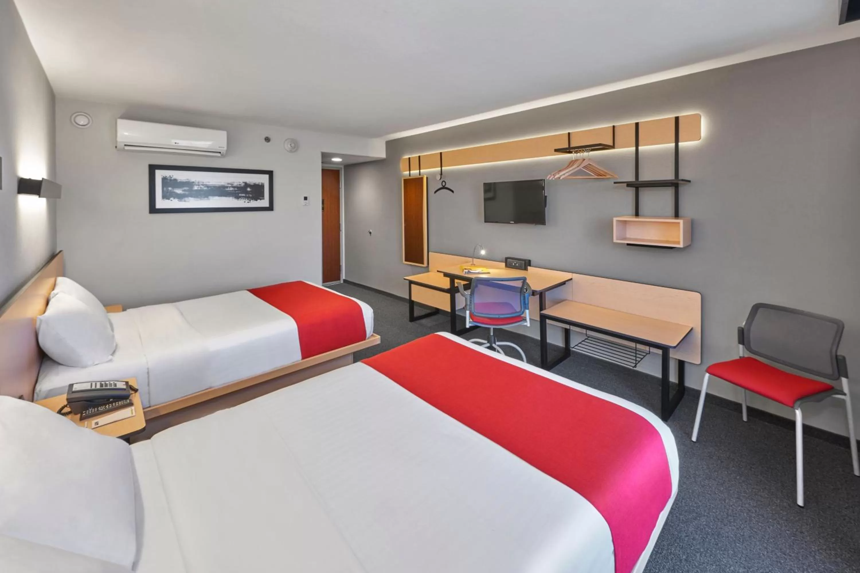 Photo of the whole room, Bed in City Express by Marriott Matamoros