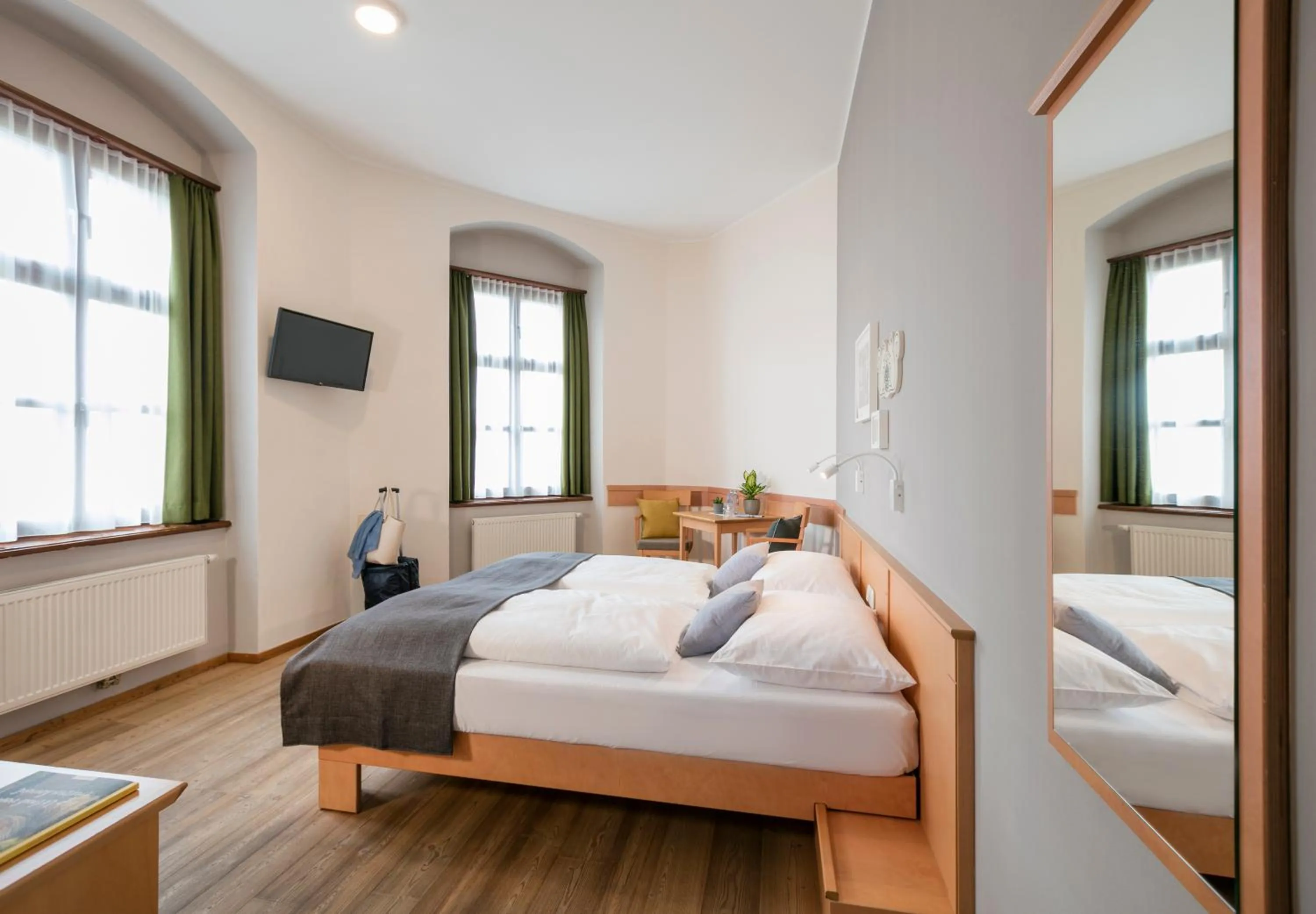 Photo of the whole room in JUFA Hotel Schloss Röthelstein