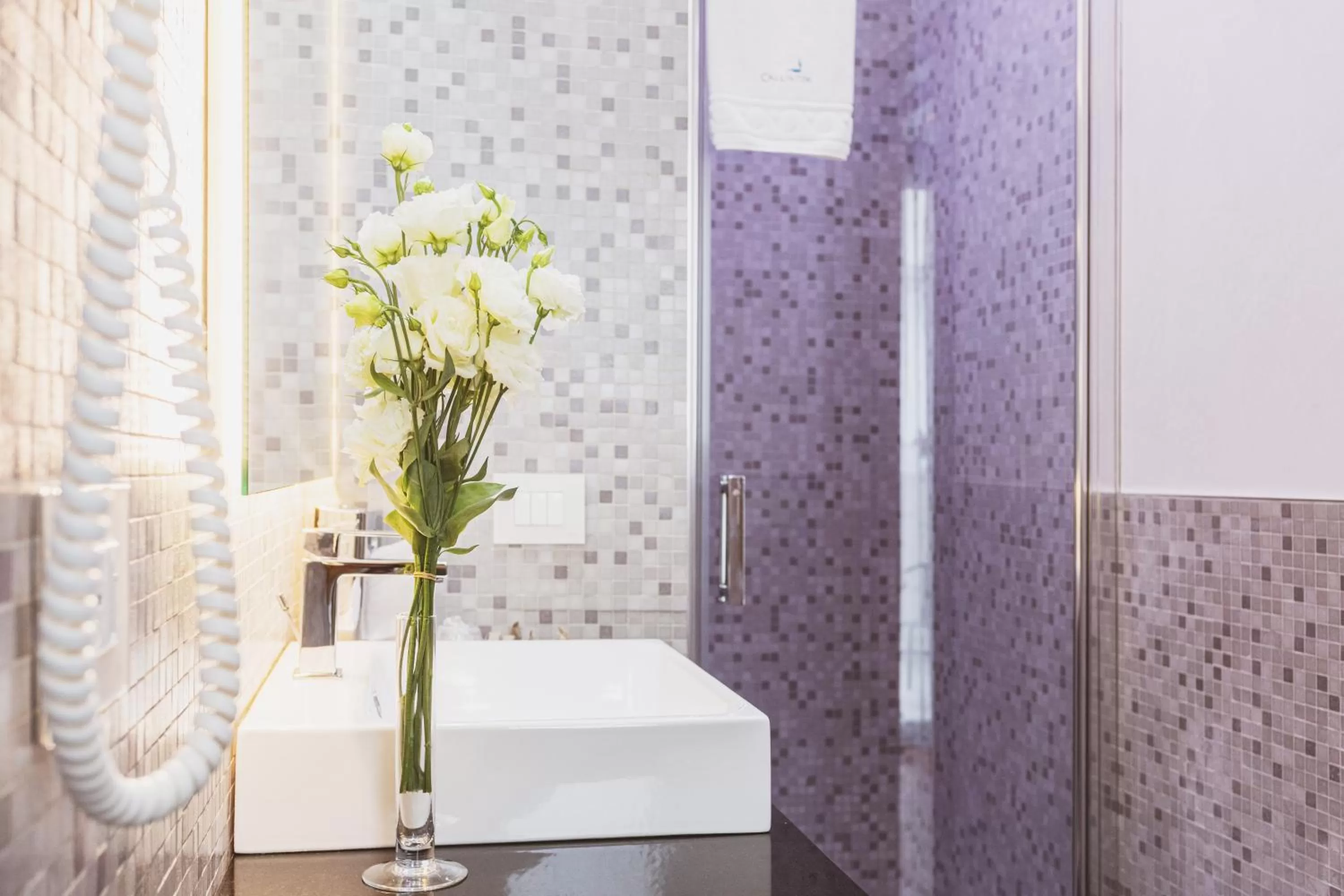 Shower in Callistos Hotel & Spa